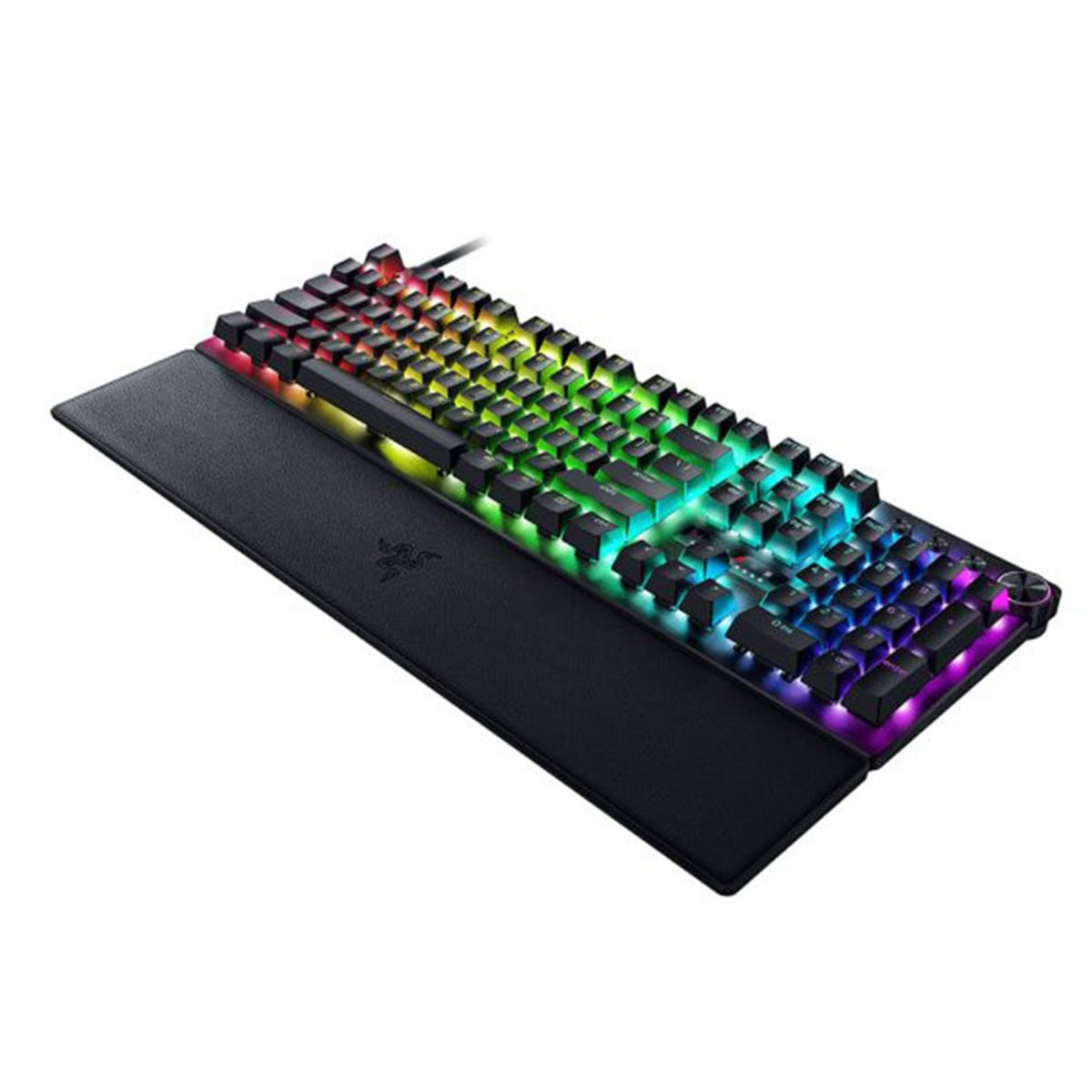 Sağdan görünüm: RGB aydınlatmalı ve bilek destekli siyah klavye.