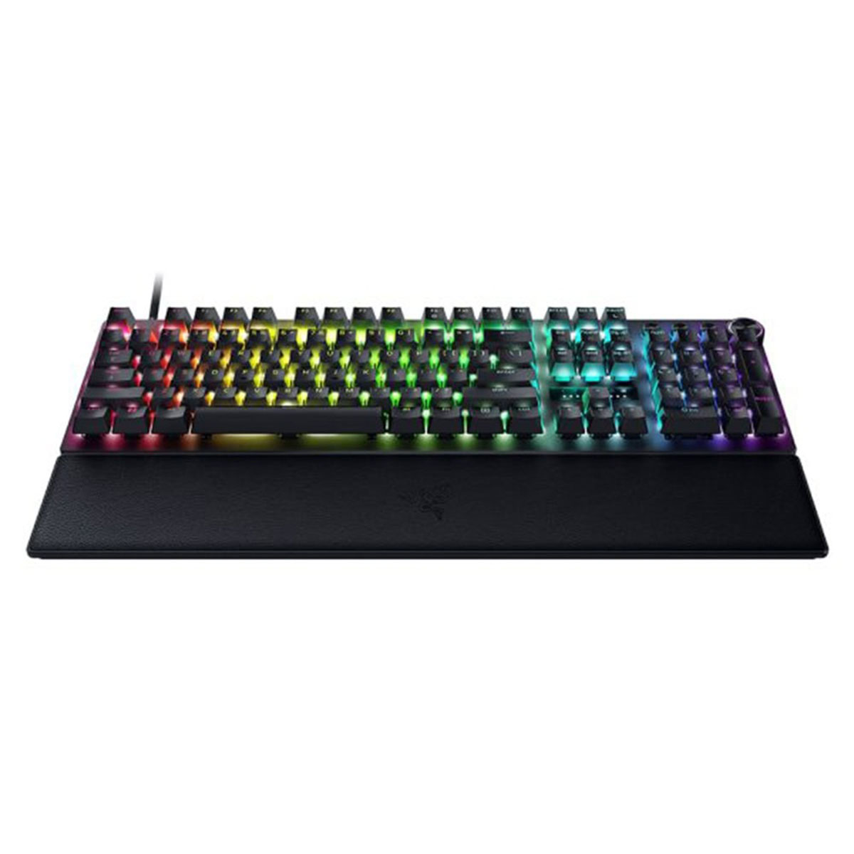 RGB aydınlatmalı ve bilek destekli siyah klavye.