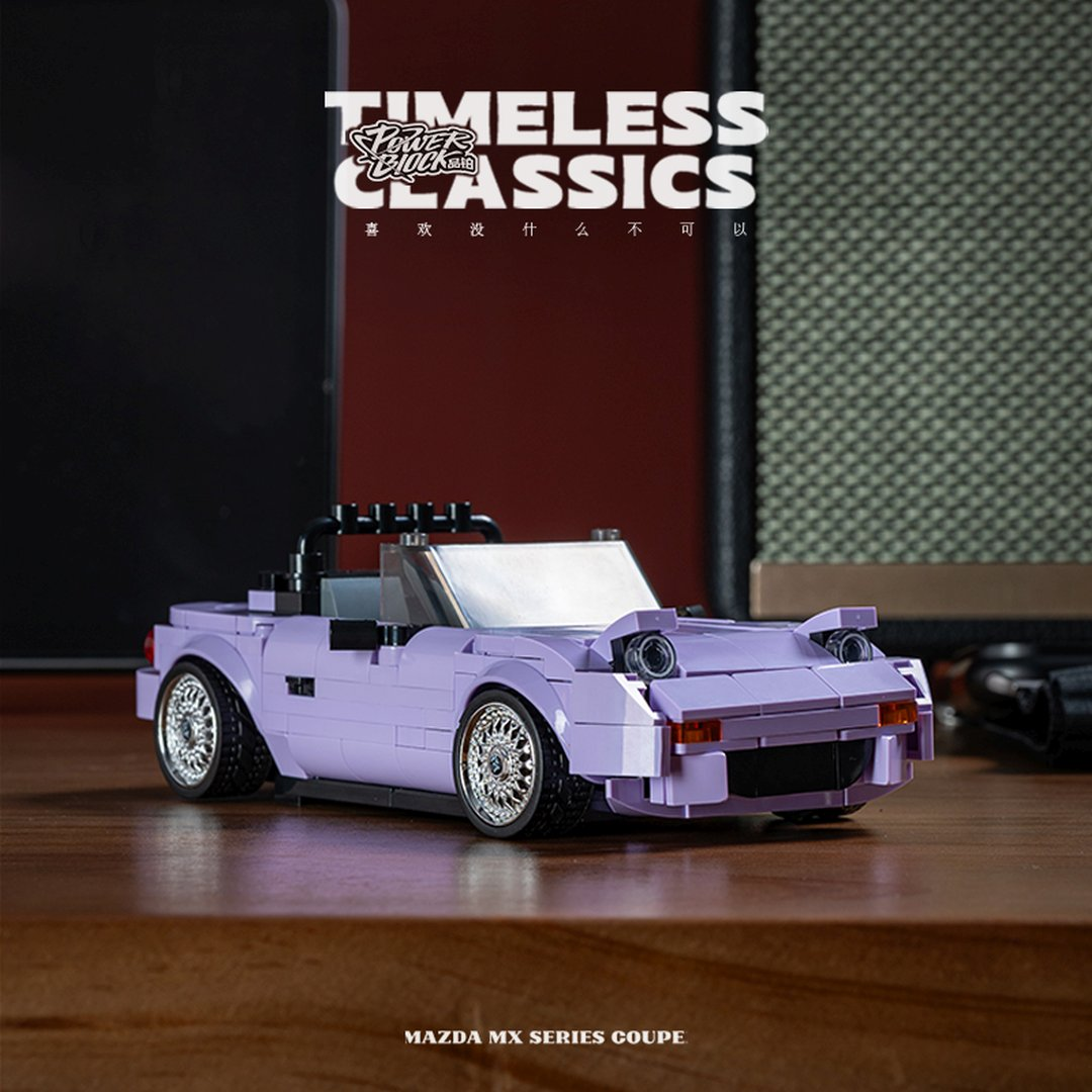 Fioletowe Lego Mazda MX coupe z napisem "Timeless Classics".