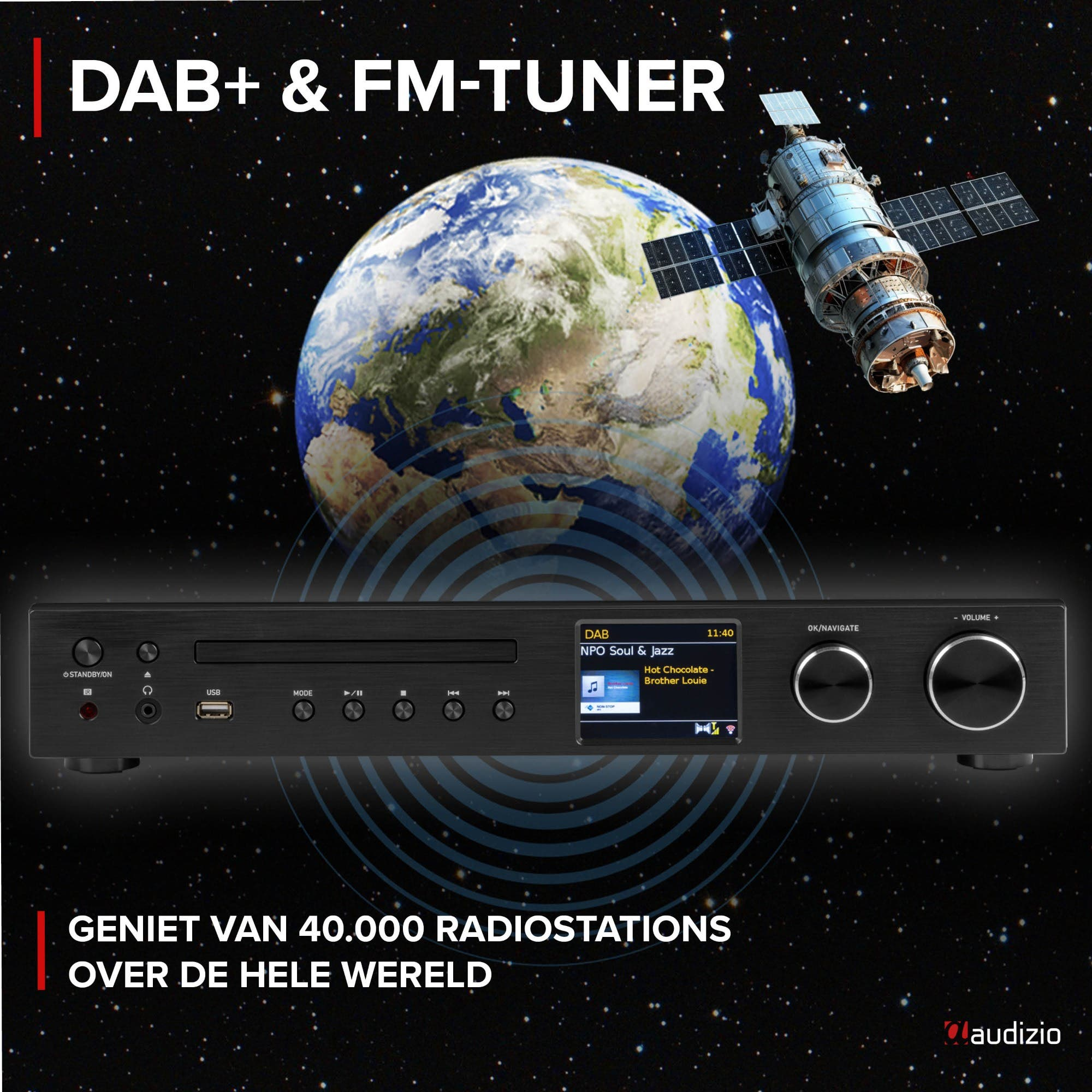 Ein DAB+/FM-Tuner mit Erde und Satellit im Weltraum. Text: Genießen Sie 40.000 Radiosender.