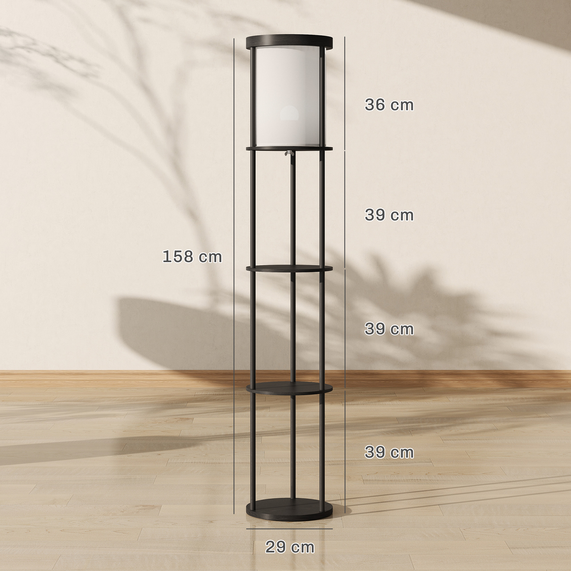Lampada da terra nera alta con tre ripiani e paralume cilindrico bianco.