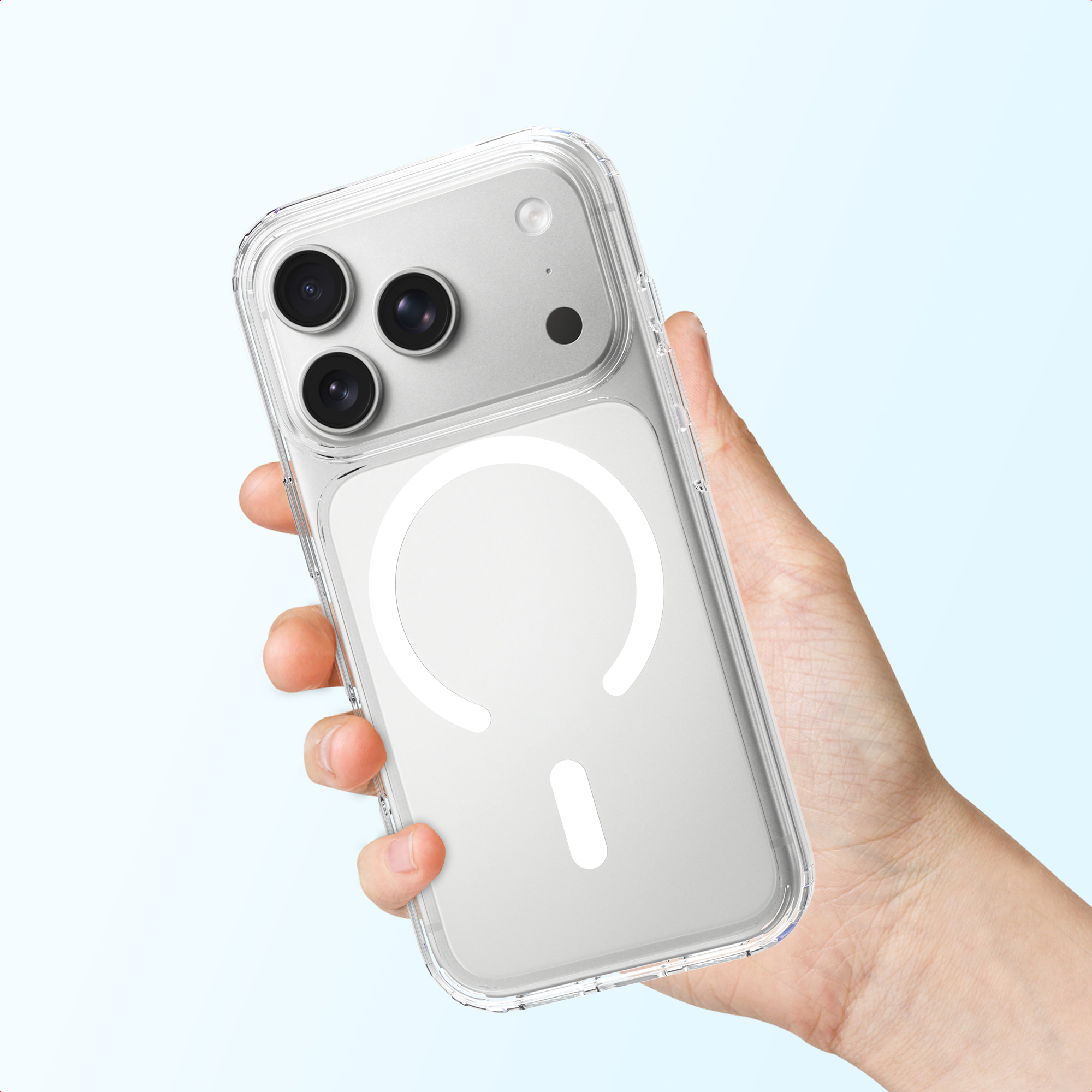 Transparente Hülle mit Magnetring auf einem Handy, gehalten von einer Hand.