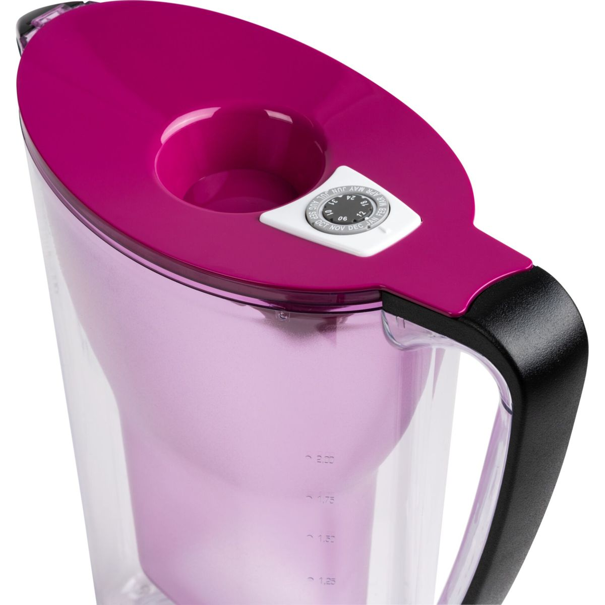 Lila Wasserfilterkanne mit schwarzem Griff und Datumsanzeige auf dem Deckel.
