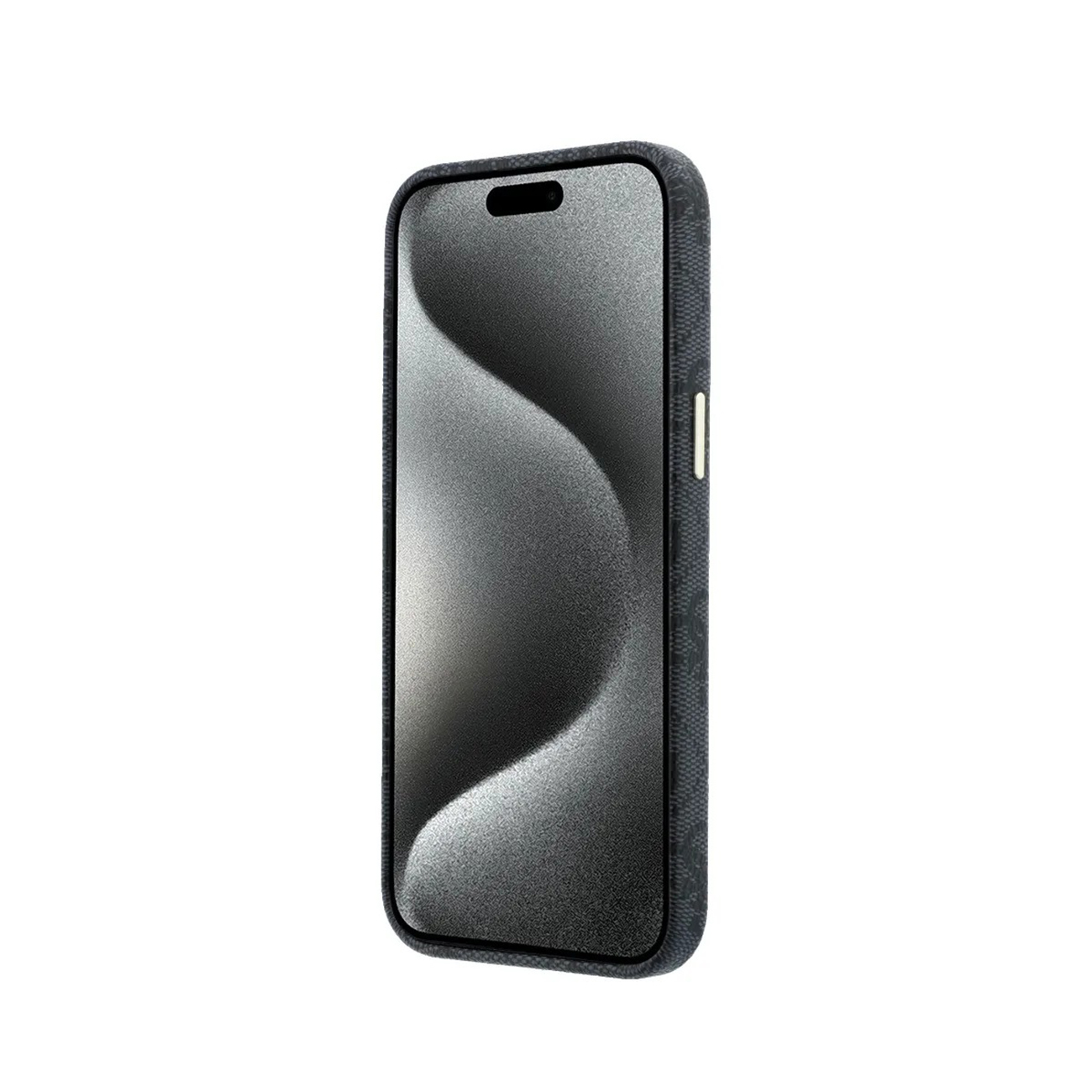 Un smartphone oscuro con funda estampada y pantalla oscura, aislado en blanco.