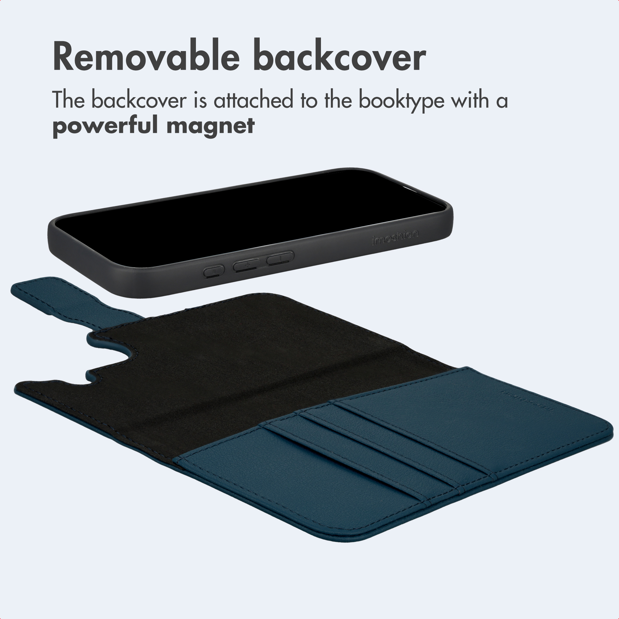 Ein schwarzes Handy wird über einer geöffneten blauen Handyhülle präsentiert.