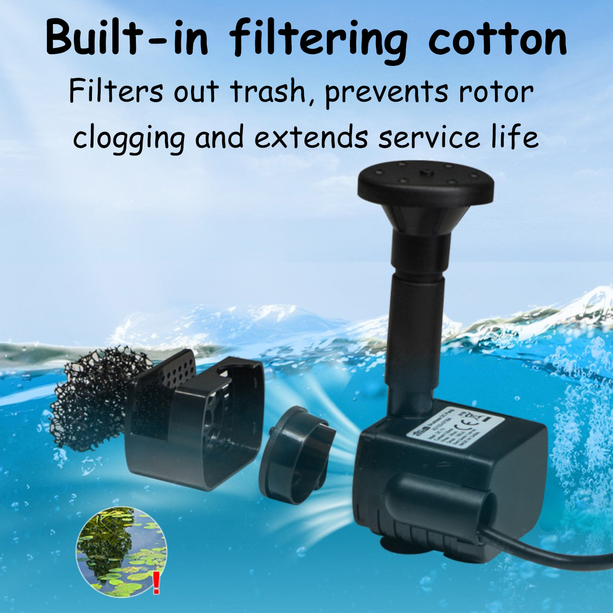 Eine schwarze Filterpumpe und ihre Einzelteile liegen im Wasser.