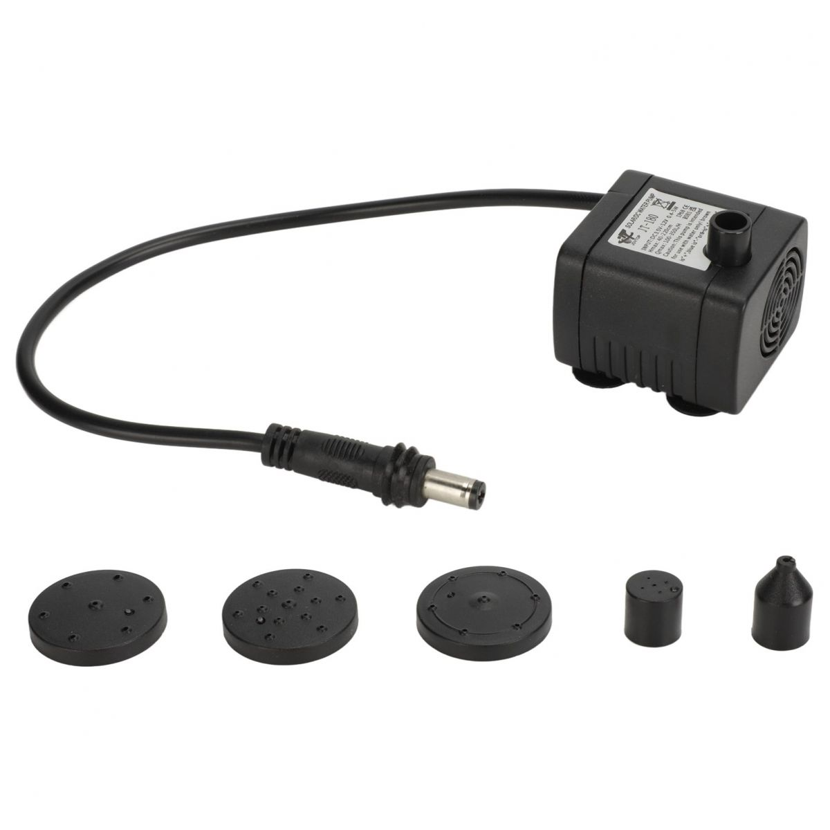 Eine schwarze DC-Wasserpumpe mit Kabel und Zubehör auf weißem Grund.