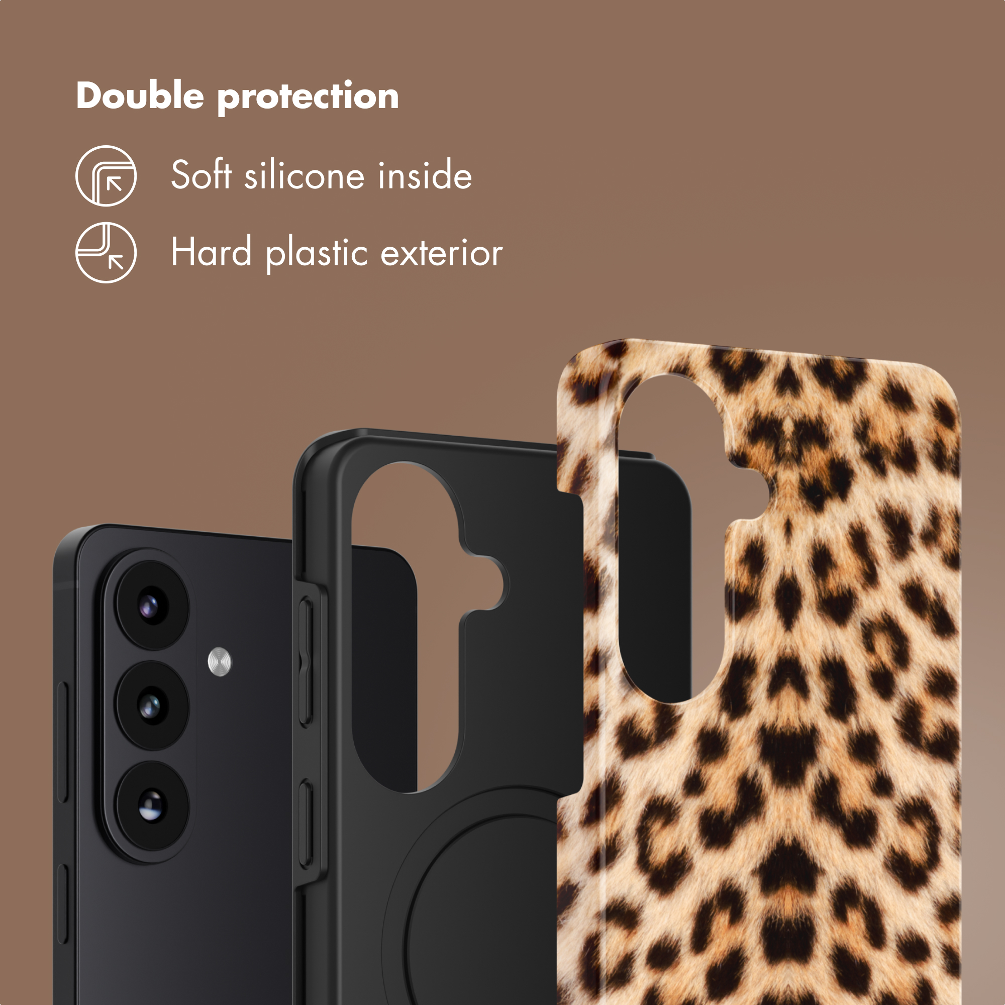 Telefono nero con cover leopardata, che mostra doppia protezione.