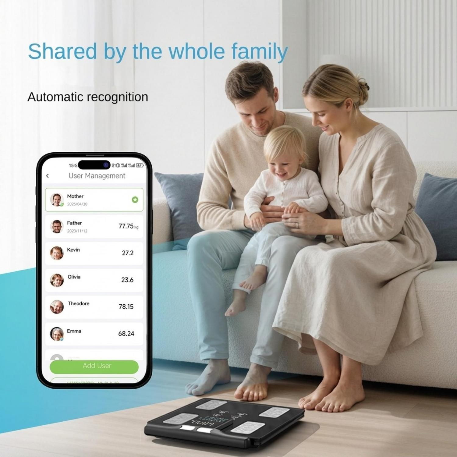 Familie auf einem Sofa, daneben ein Smartphone mit einer Nutzerverwaltungs-App und eine Personenwaage.