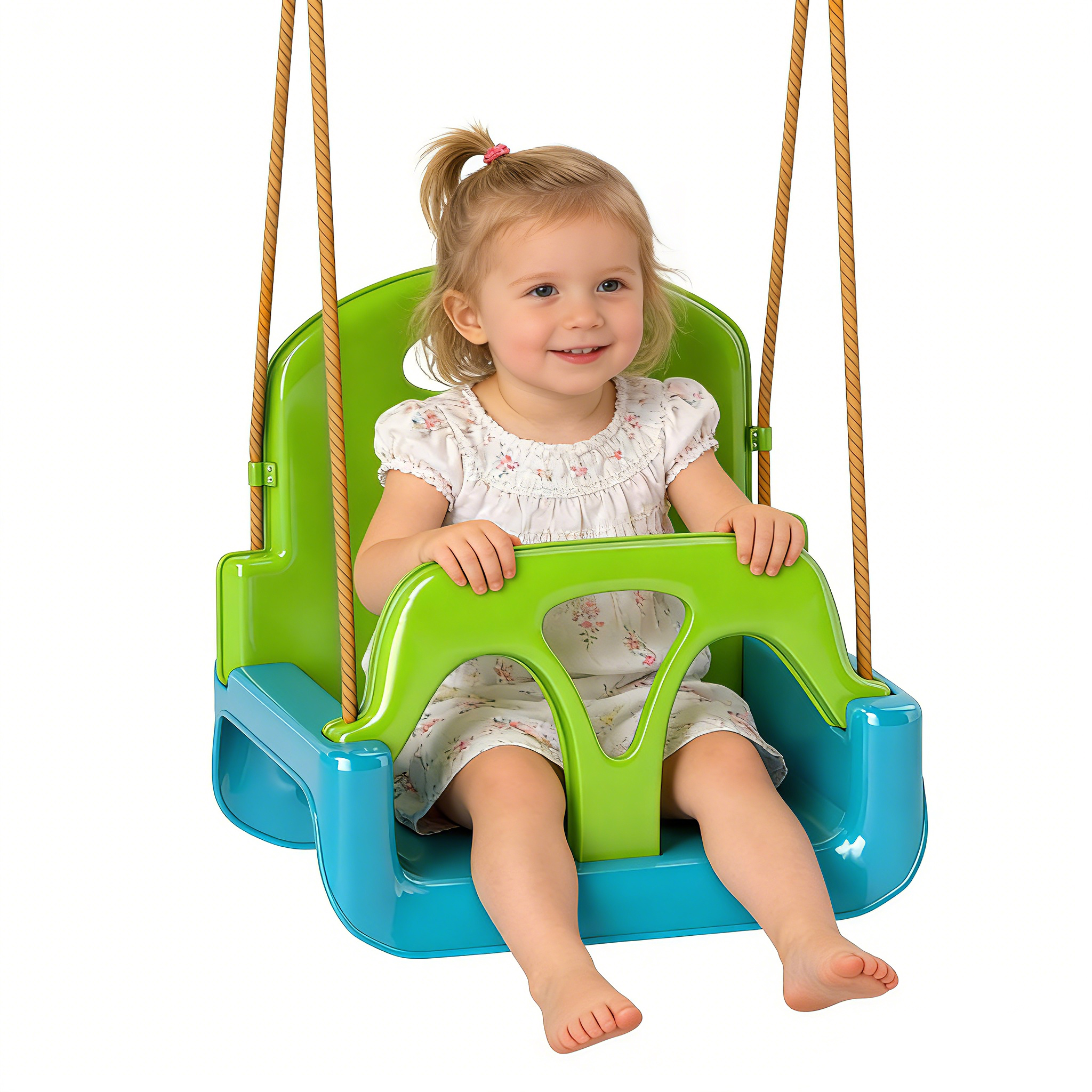 Una bambina bionda con vestito floreale siede su un'altalena verde e blu.