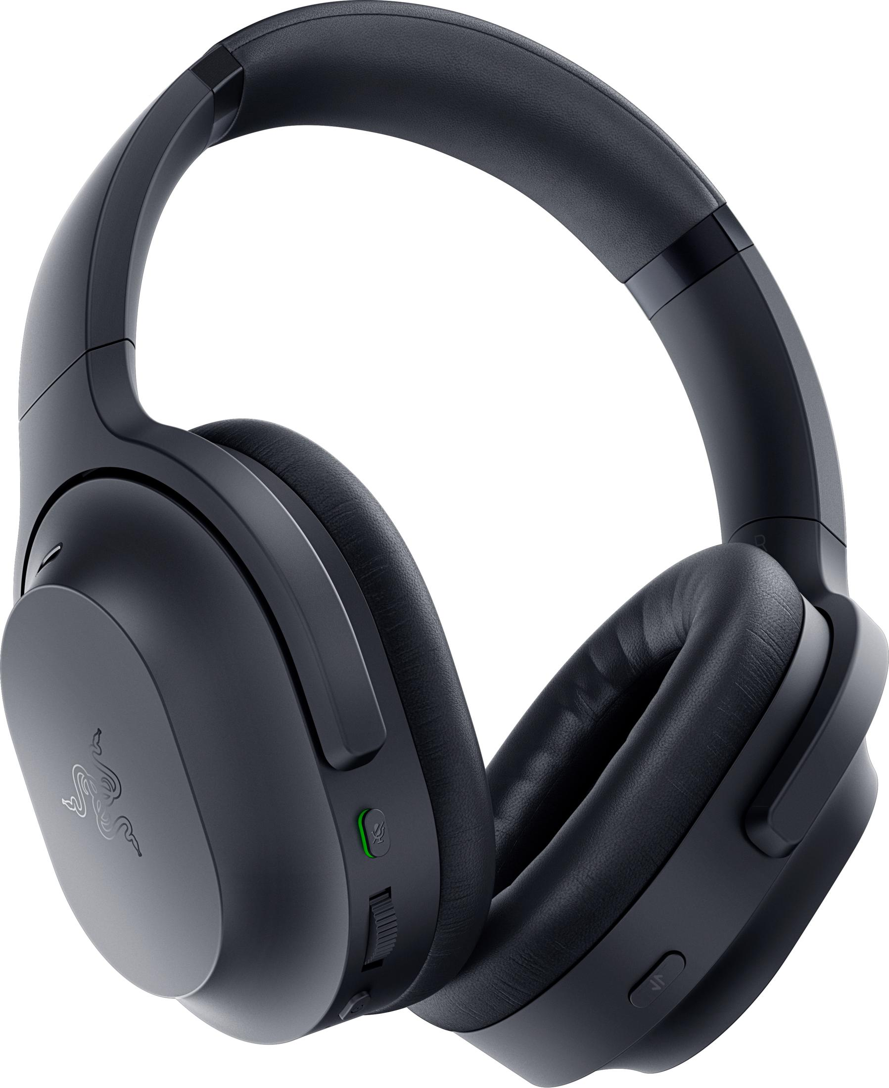 Auriculares negros supraaurales con micrófono y control de volumen.