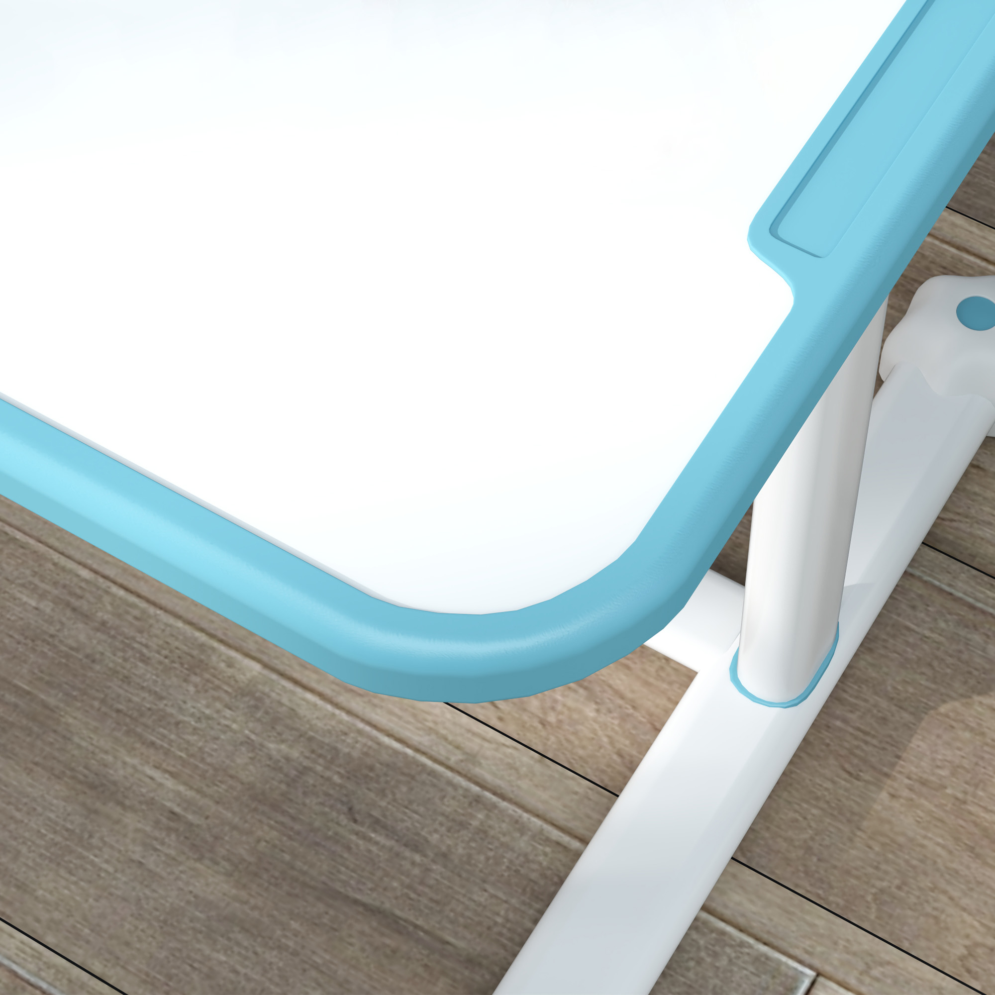 Un tavolo bianco con bordo blu su pavimento in legno.