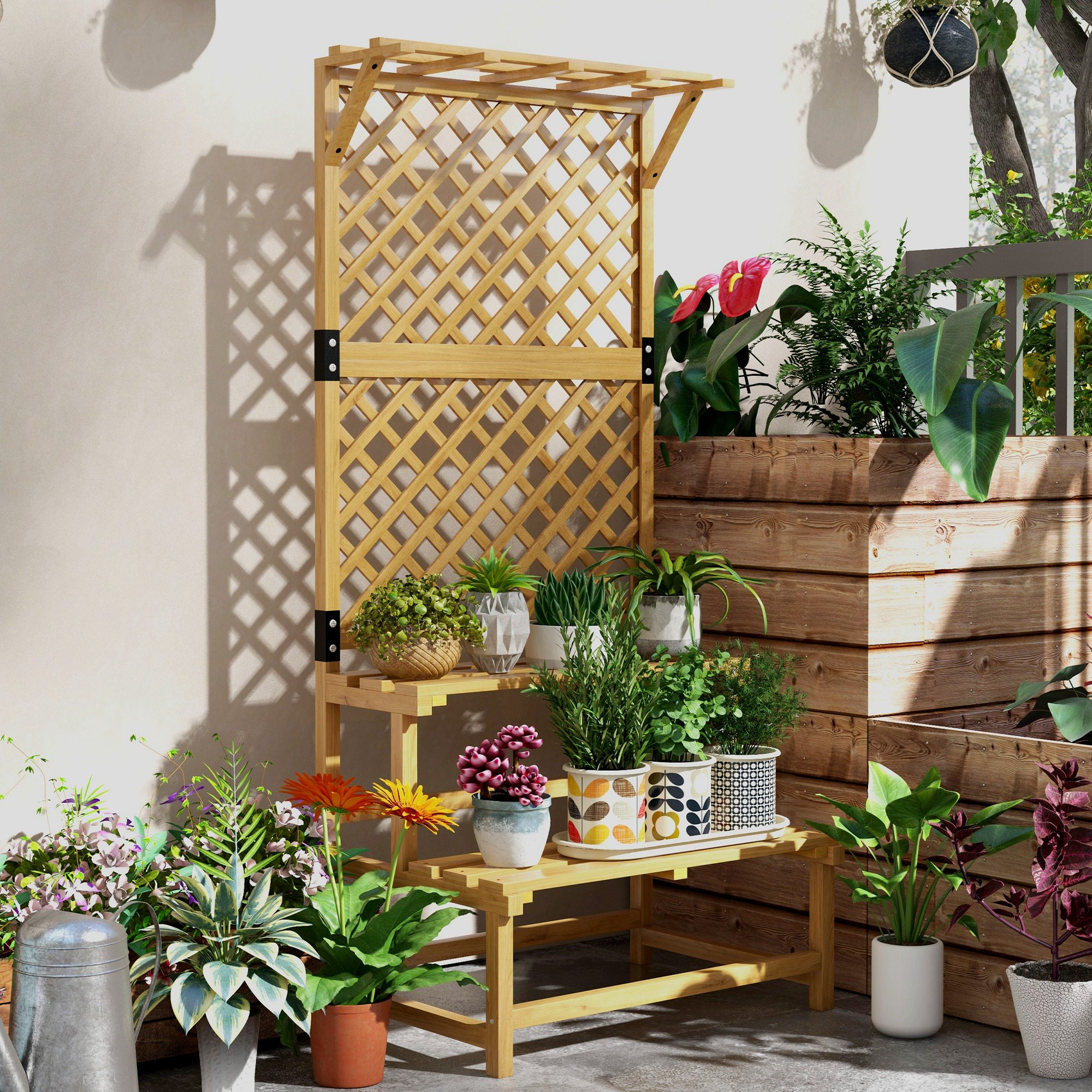 Una rastrelliera di legno con varie piante e fiori su un balcone.