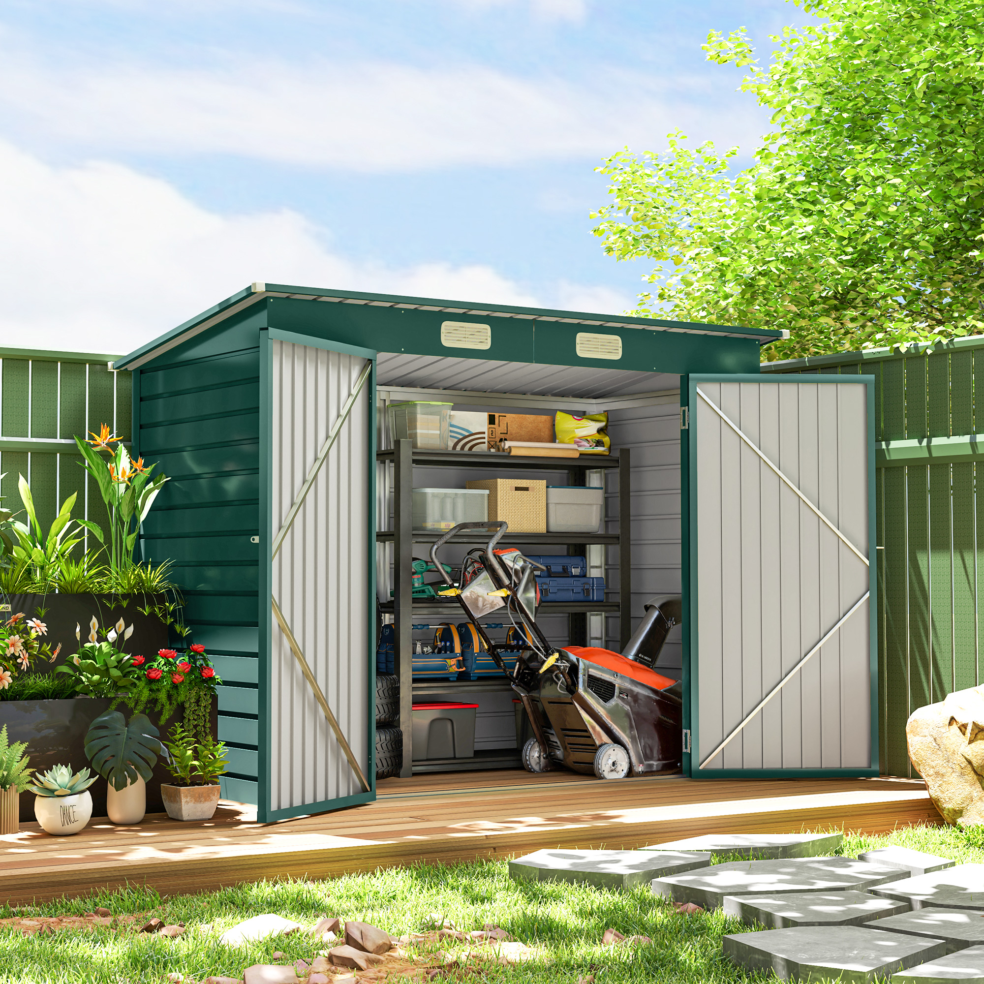 Capanno da giardino verde con porte aperte, pieno di attrezzi e attrezzature.
