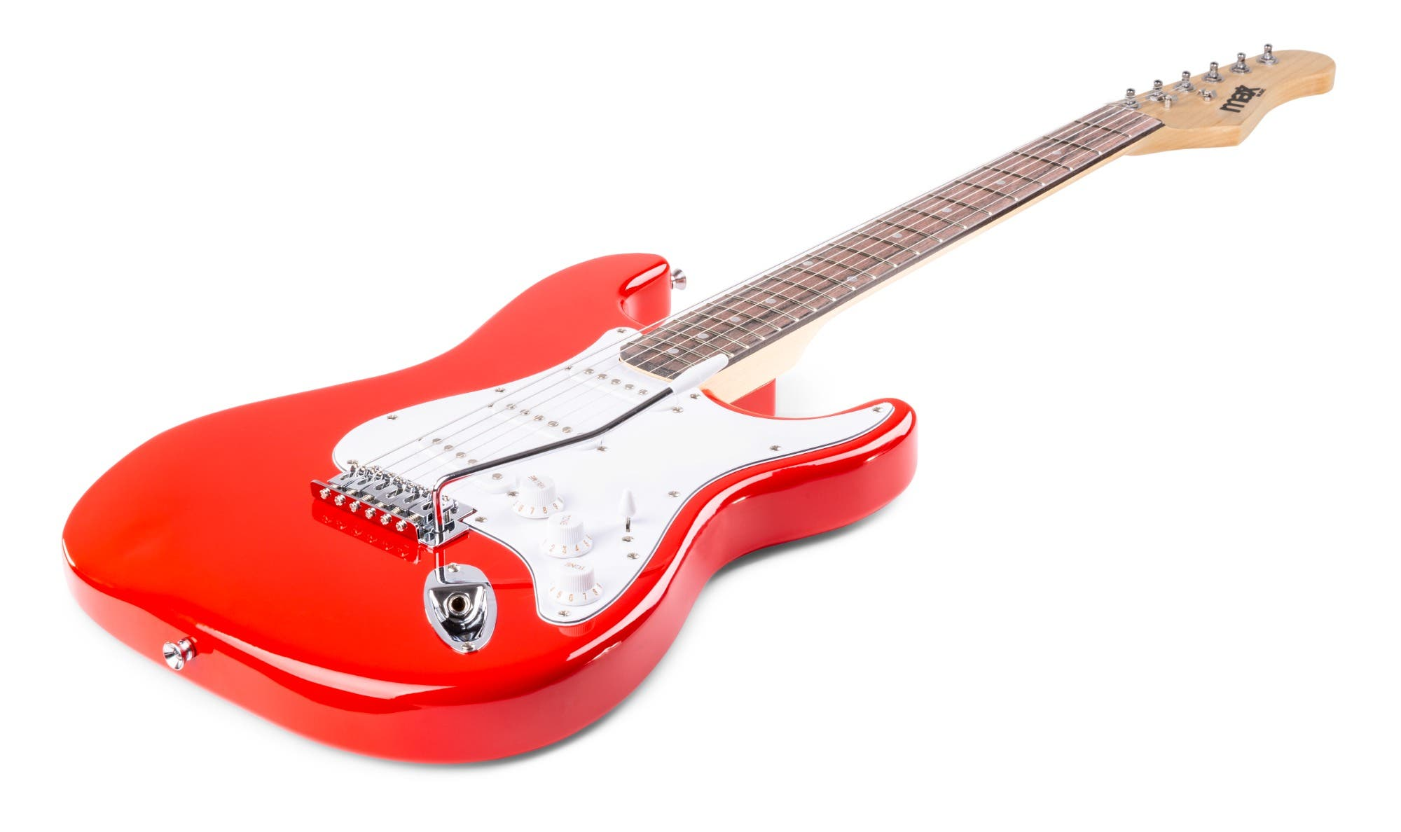 Una guitarra eléctrica roja con golpeador blanco y herrajes plateados.
