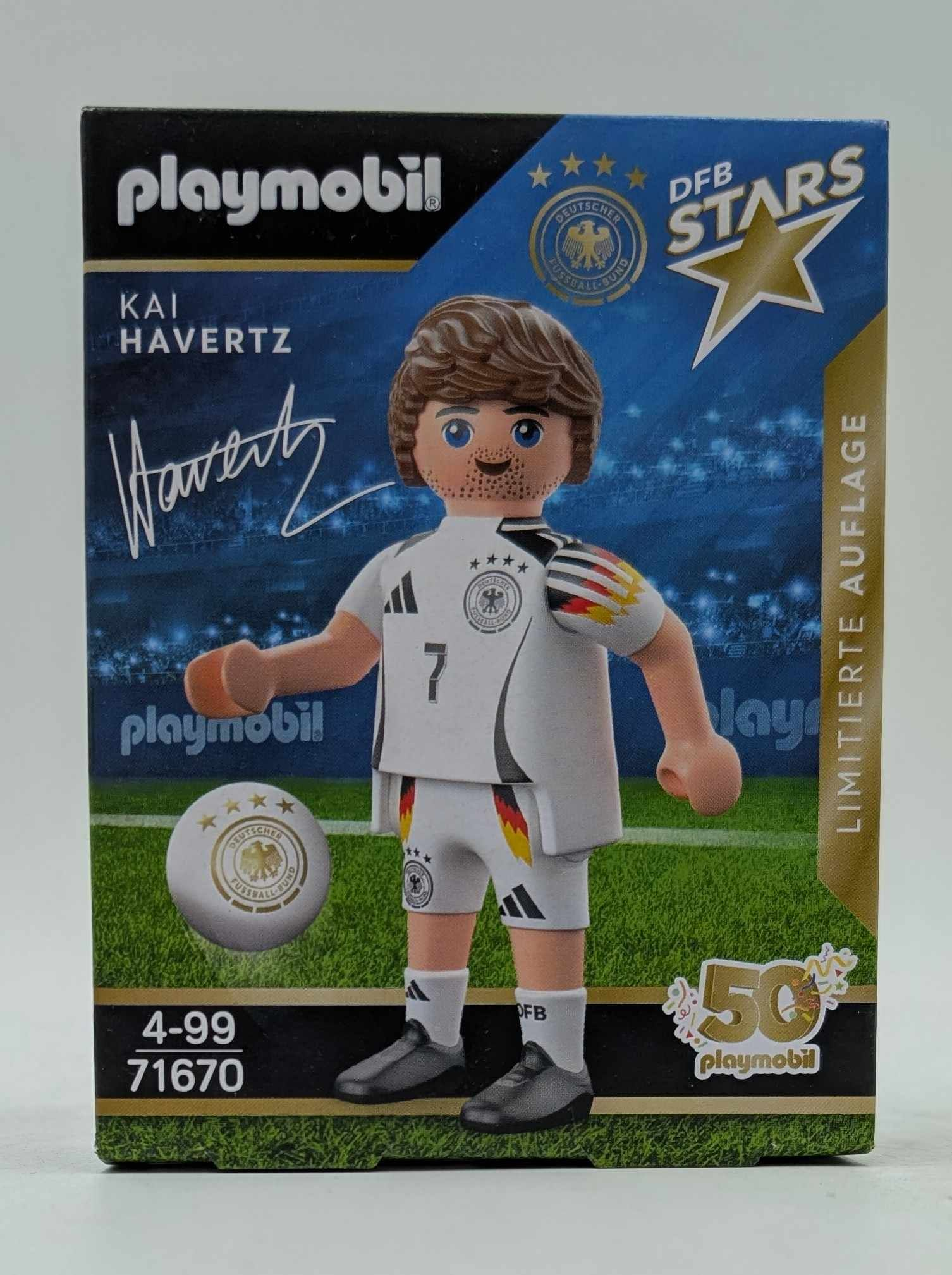 Playmobil Figur Kai Havertz im Deutschland Trikot mit Fußball