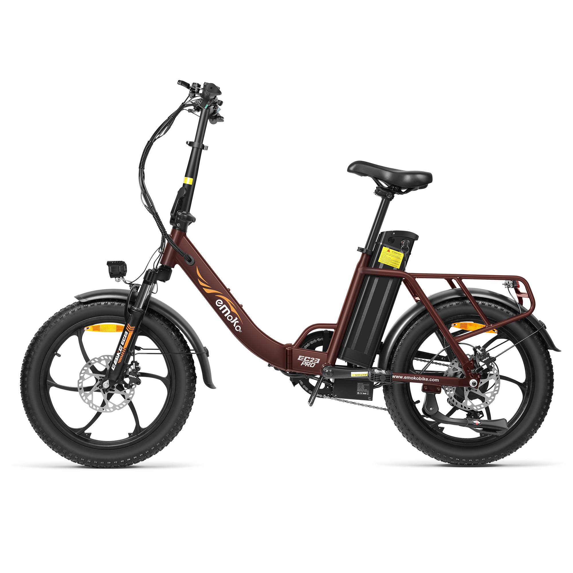 Ein braunes faltbares E-Bike mit dicken Reifen, schwarzem Sattel und Gepäckträger.