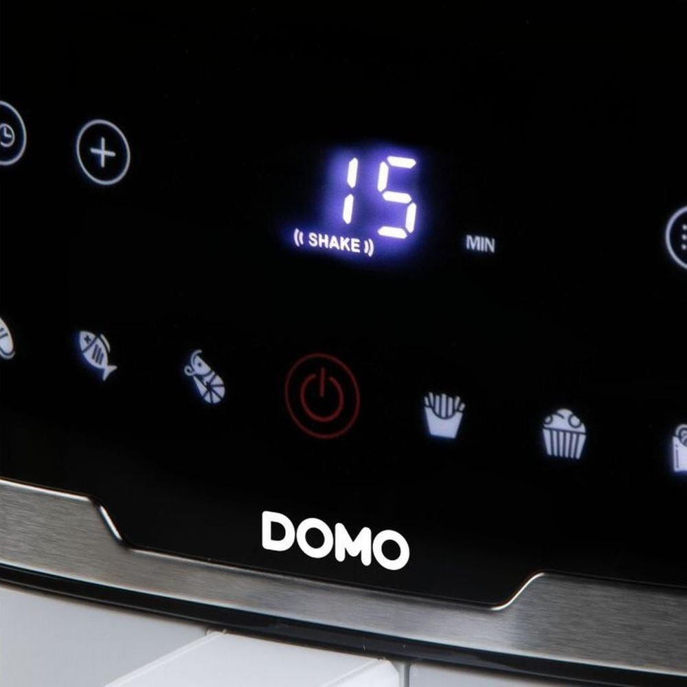 Digitalanzeige eines Domo-Geräts mit 15 Min. und Kochsymbolen.