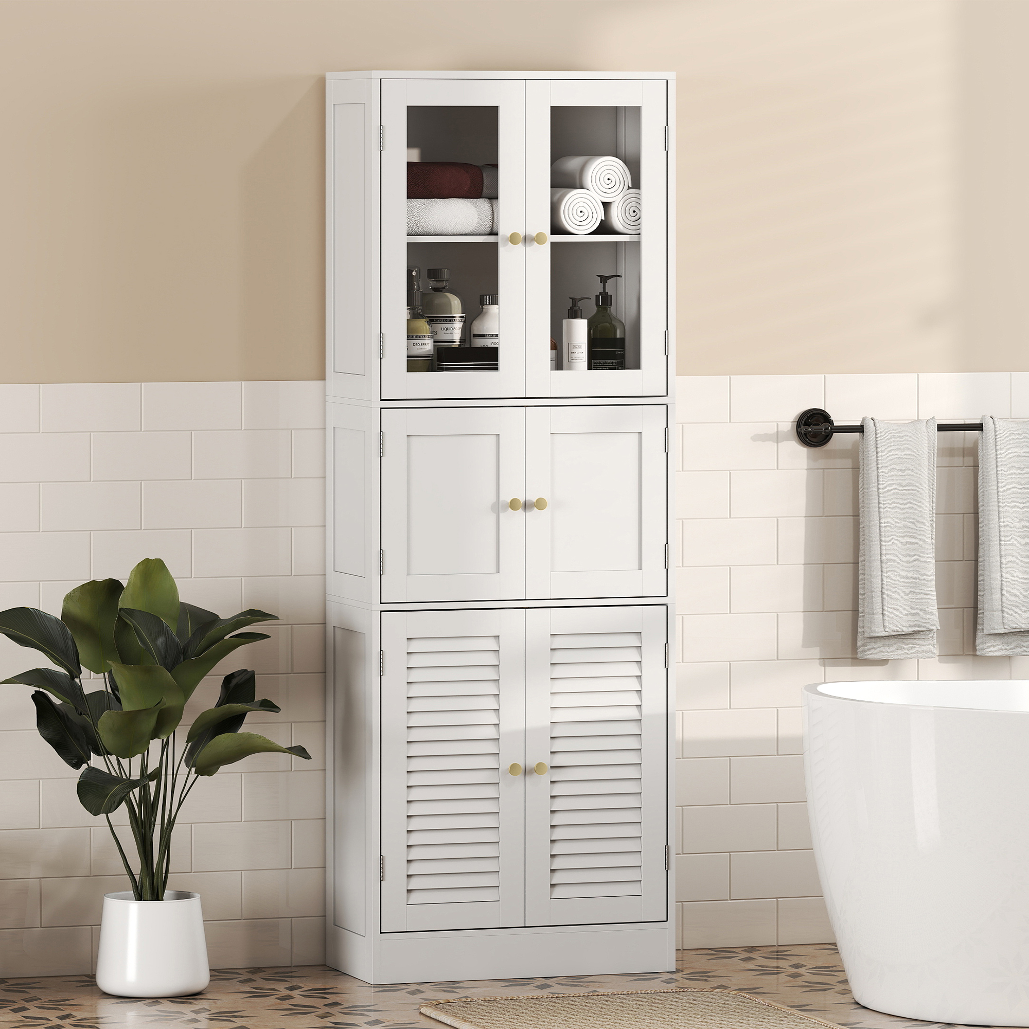 Un mobiletto da bagno bianco con ante in vetro in alto contenente asciugamani e bottiglie.