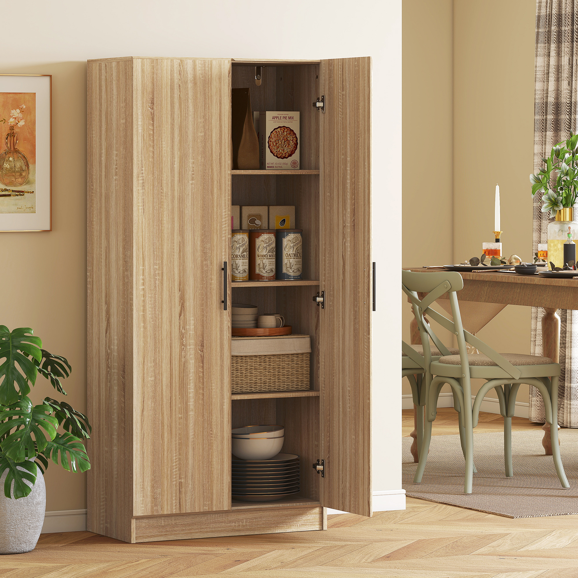 Un armadio in legno chiaro con ante aperte, pieno di cibo e stoviglie.