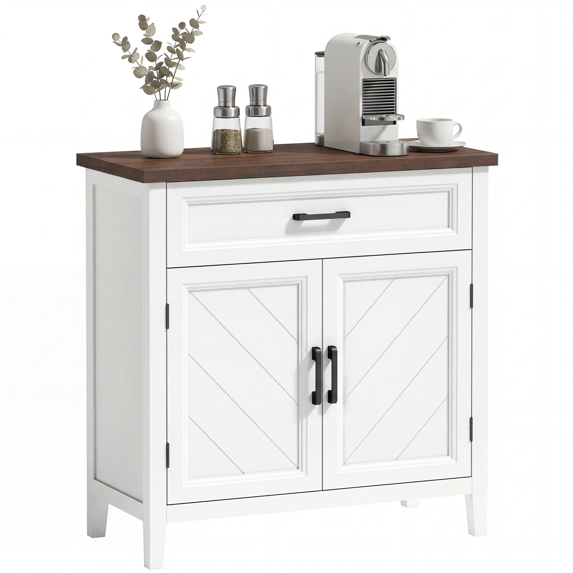 Mobile bianco con piano in legno, macchina da caffè, tazza, contenitori e vaso.