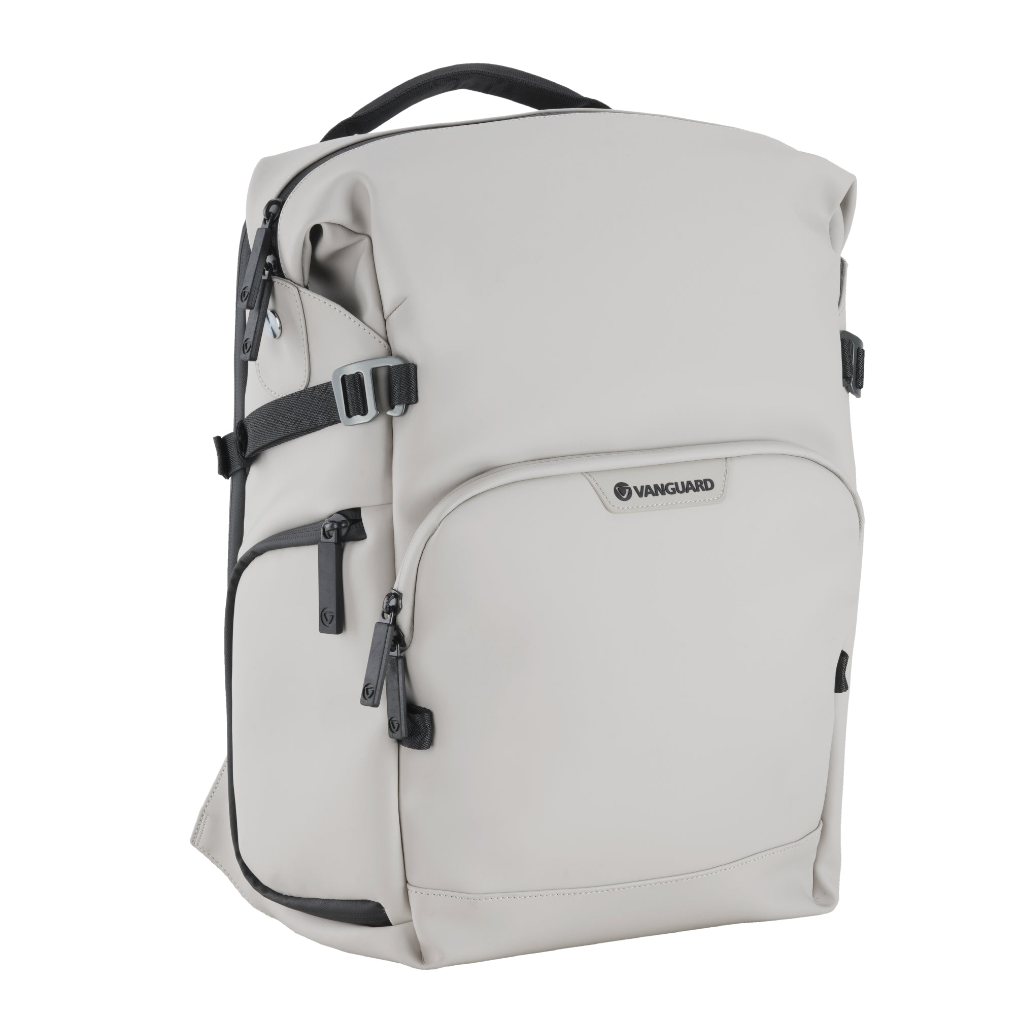 Una mochila gris claro con detalles y cremalleras negras.