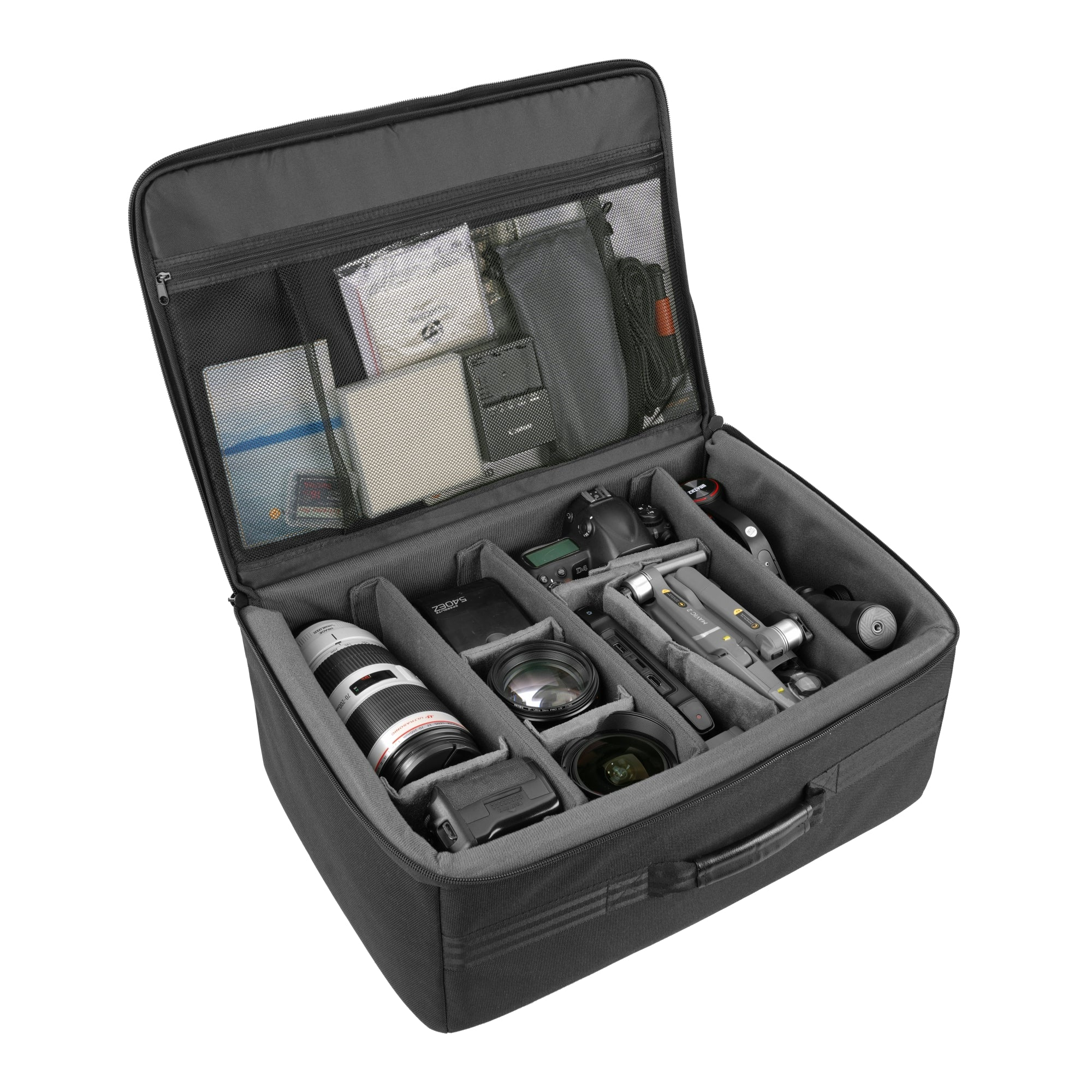 Bolso de cámara negro con compartimentos divididos, que contiene lentes, dron, cámara y accesorios.