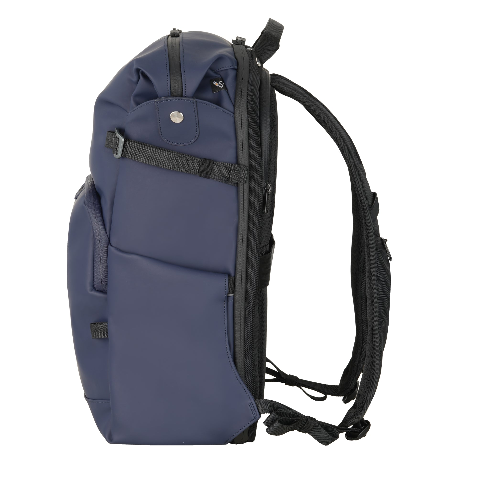 Mochila azul oscuro con correas y cremalleras negras, vista lateral.