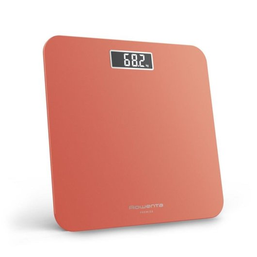 Eine digitale Personenwaage in Korallenrot mit einem LCD-Display, das 68,2 kg anzeigt.