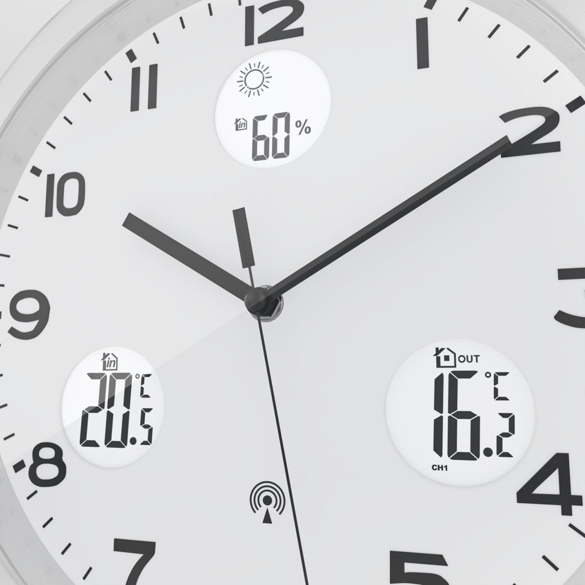 Digitaluhr mit Temperaturanzeige: Innen 20.5C, Außen 16.2C, Luftfeuchtigkeit 60%.