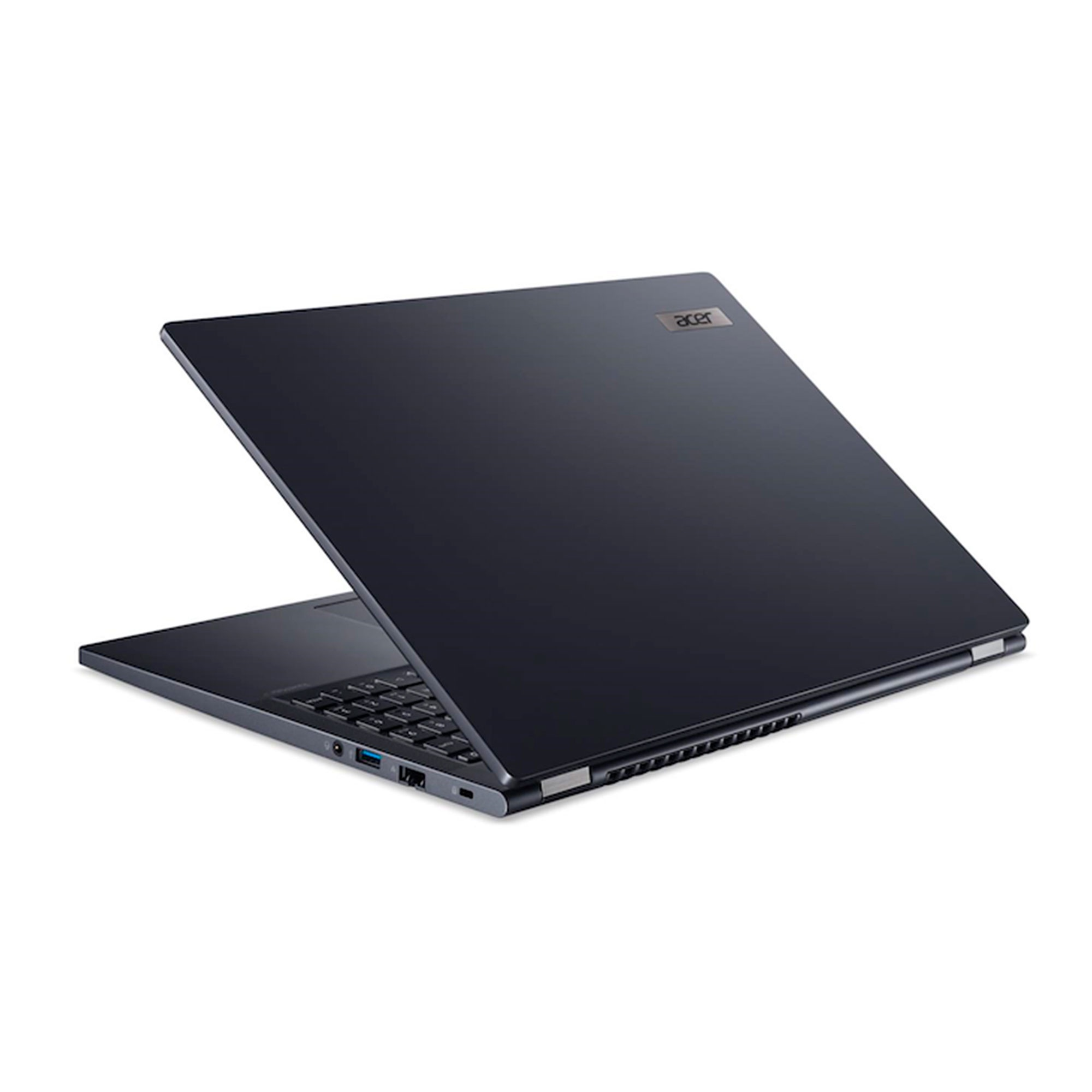 Un portátil Acer oscuro con la tapa abierta, mostrando teclado y puertos. Fondo blanco.