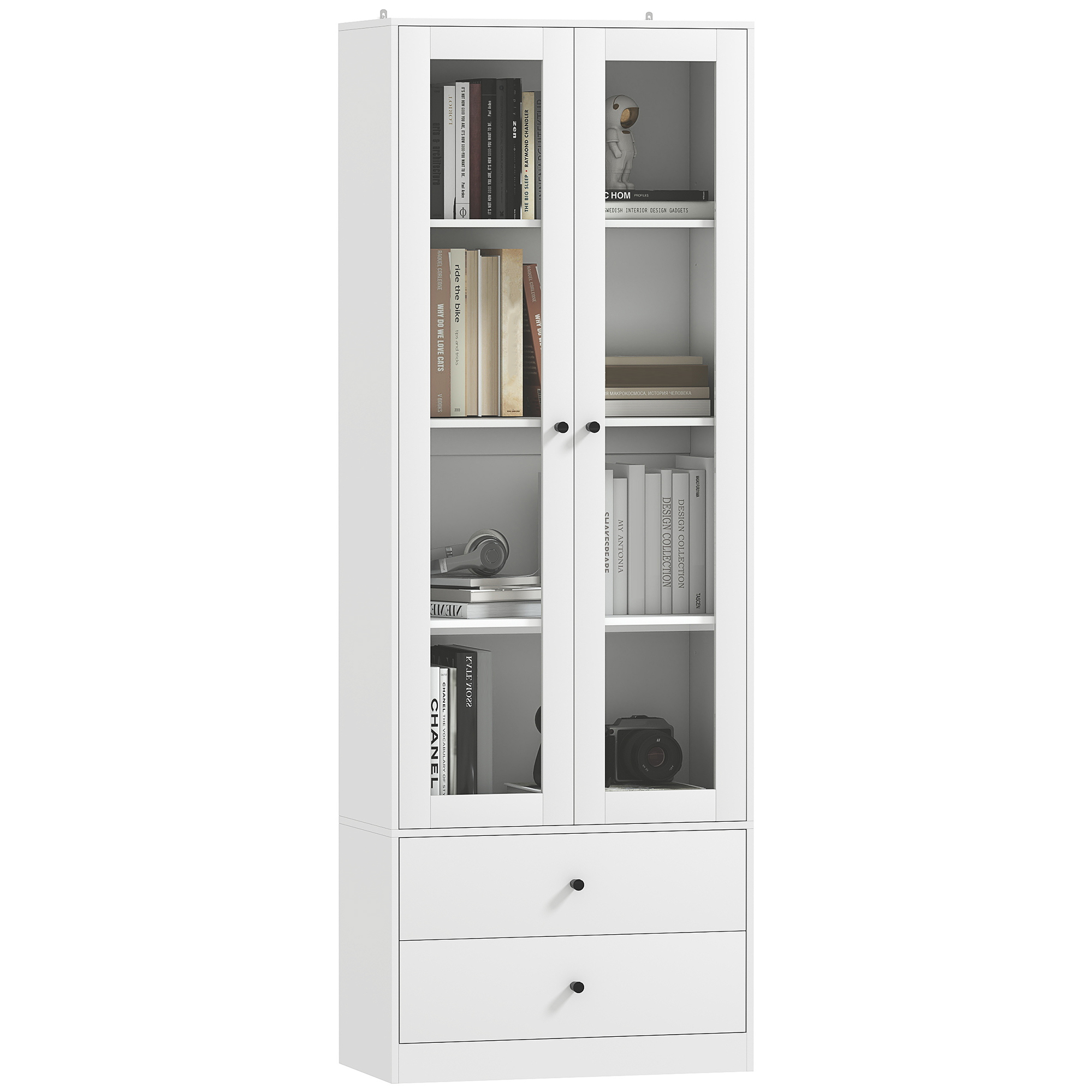 Un armadio bianco con ante in vetro, riempito di libri, una statuetta e una macchina fotografica.