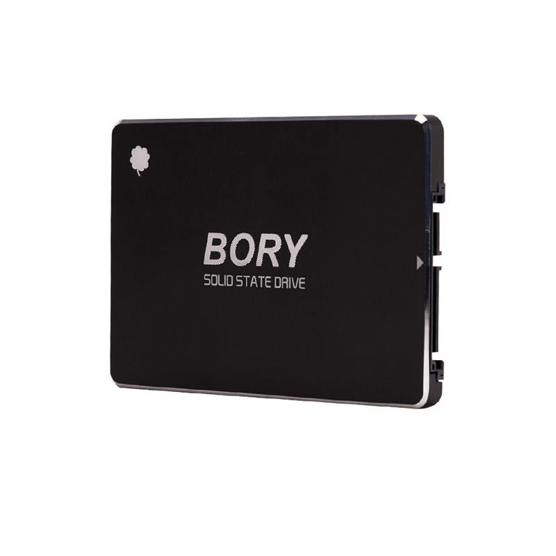 BORY SOLID STATE DRIVE yazılı siyah SSD ve küçük yonca logosu.
