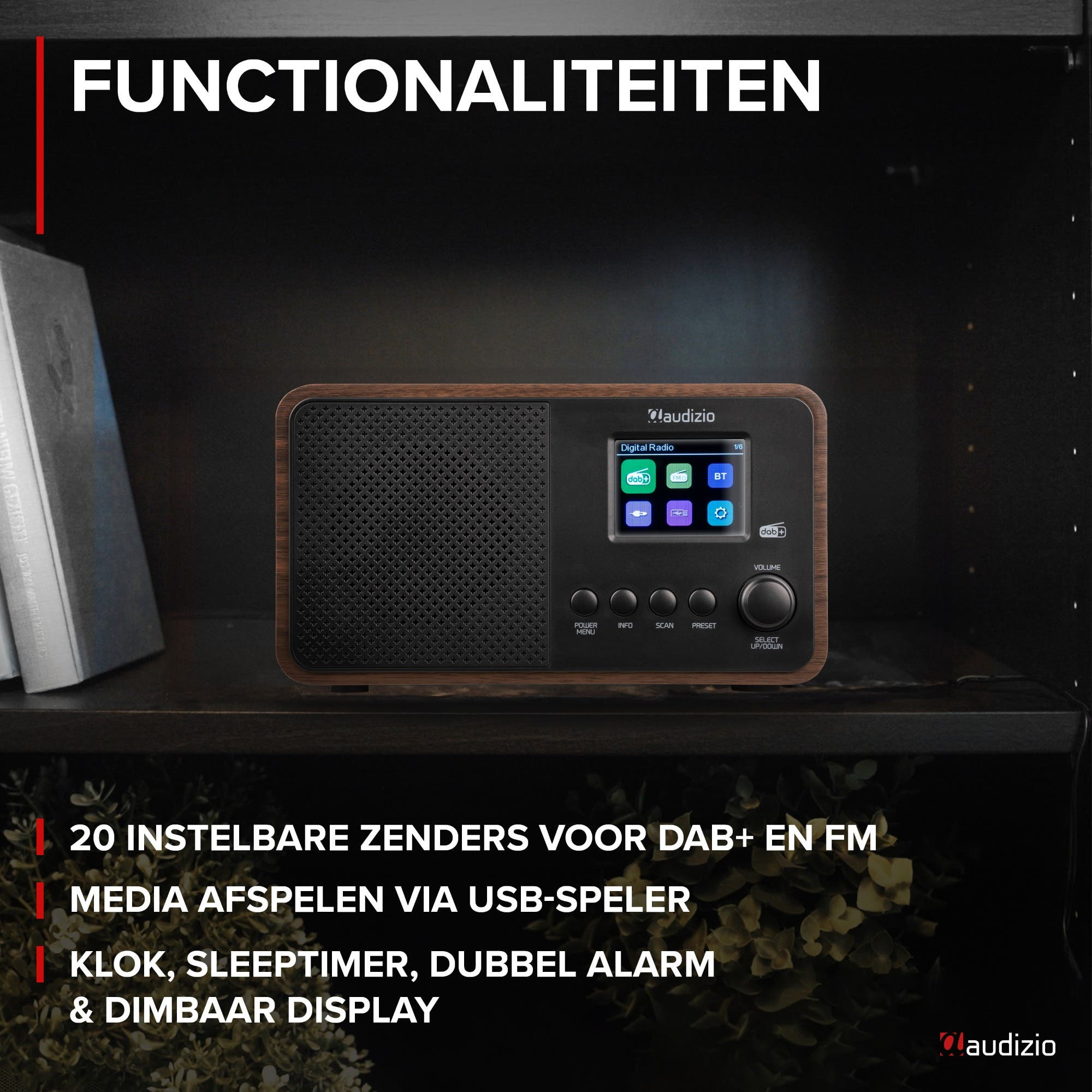 Une radio en bois avec écran couleur et commandes, exposée sur une étagère.