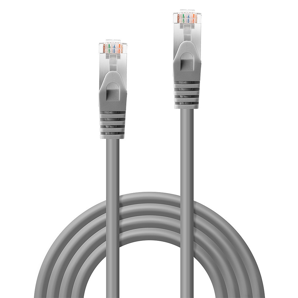 Dos cables Ethernet grises con conectores RJ45 transparentes, sobre fondo blanco.