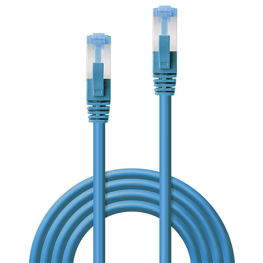 Dos cables de red azules con conectores transparentes yacen uno al lado del otro.