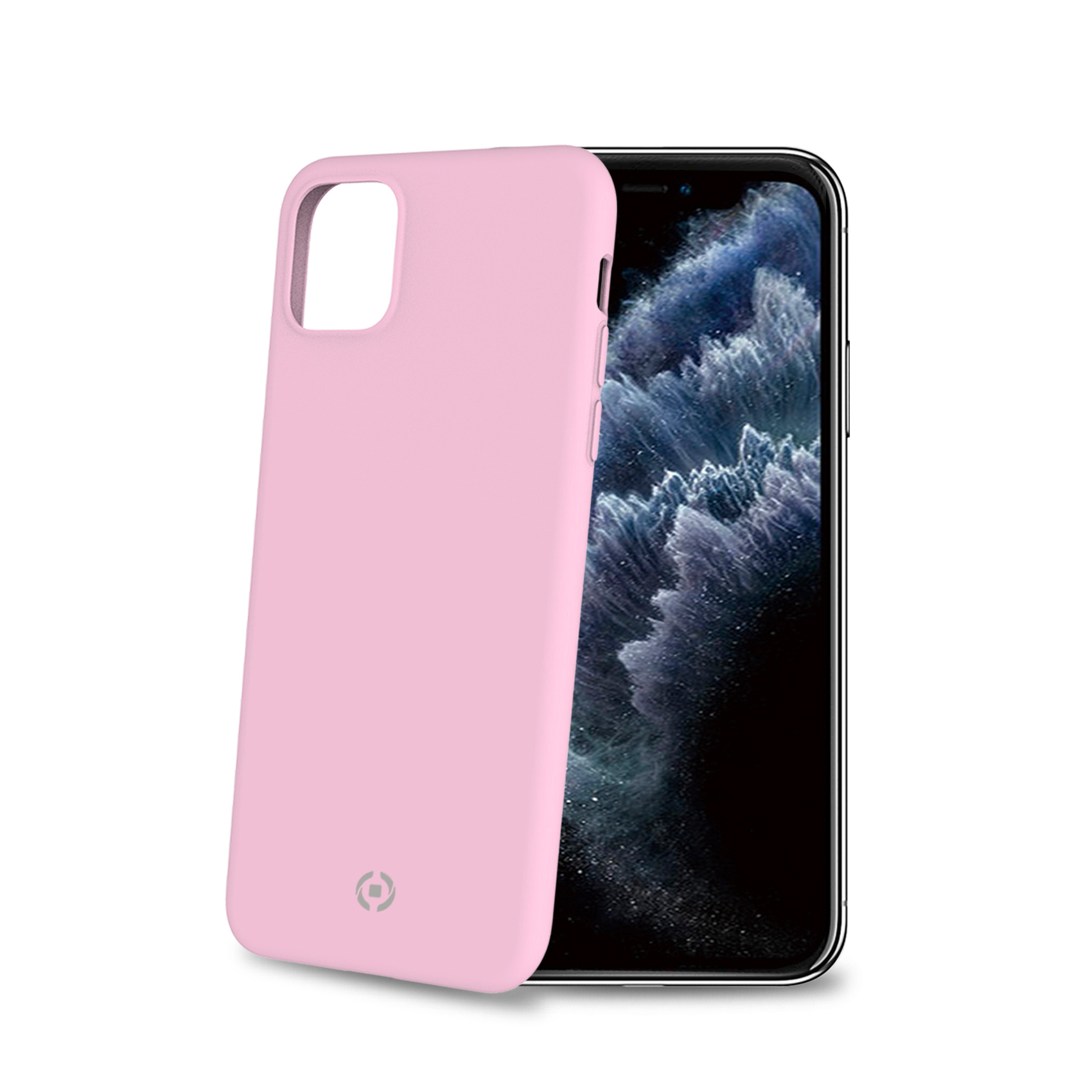 Una custodia rosa riposa accanto a uno smartphone con uno sfondo scuro.
