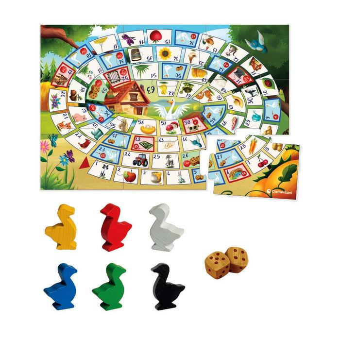 Ein Brettspiel mit Entenfiguren, Würfeln und einem Spielbrett.