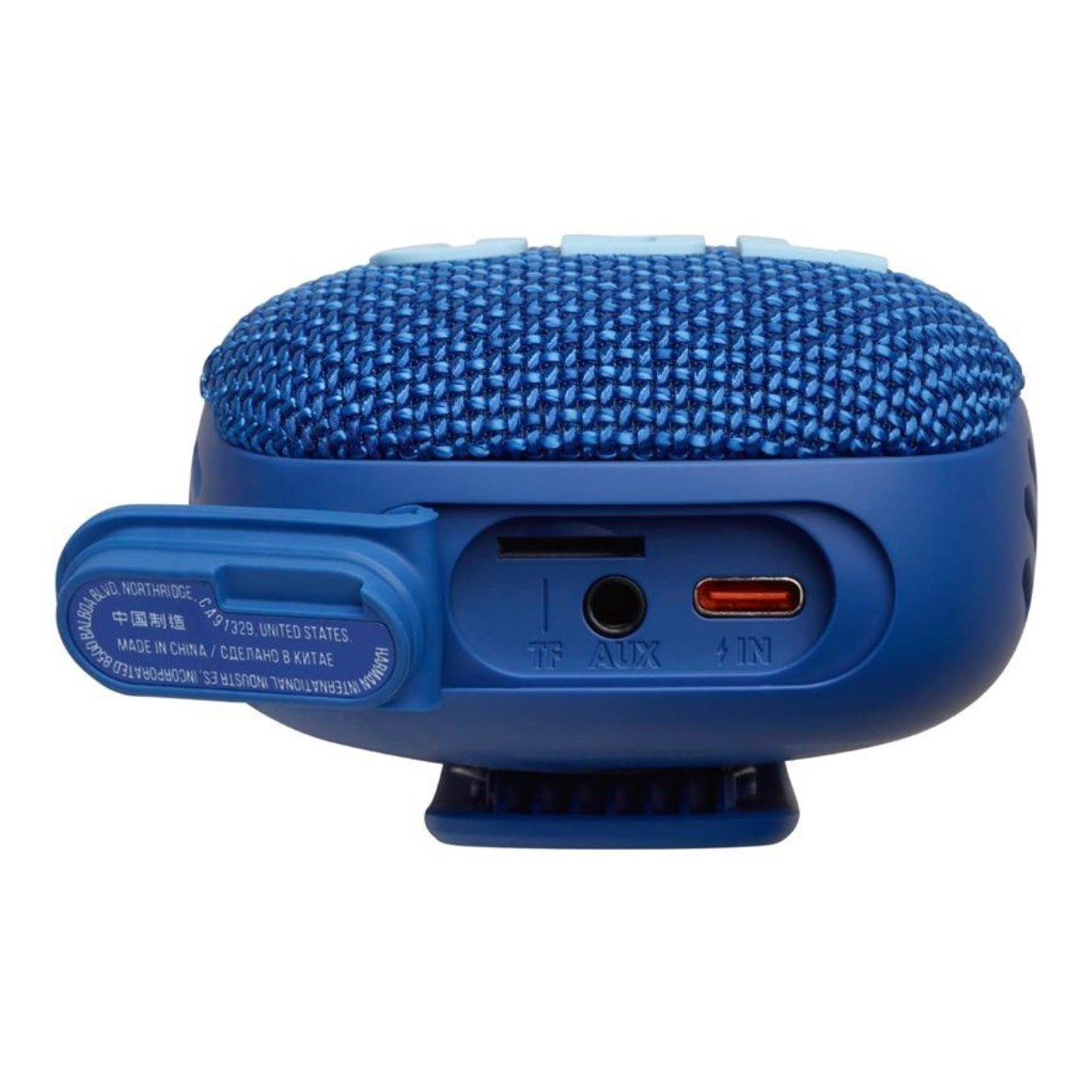 Altavoz azul con puertos TF, AUX y de carga. Hecho en China.