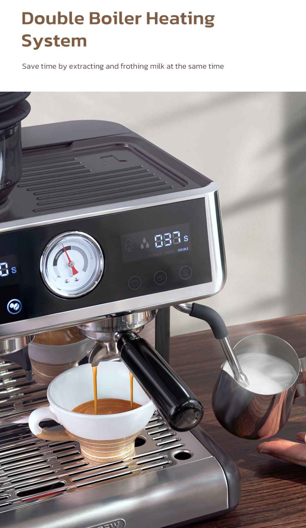 Máquina de espresso preparando café en una taza y espumando leche.