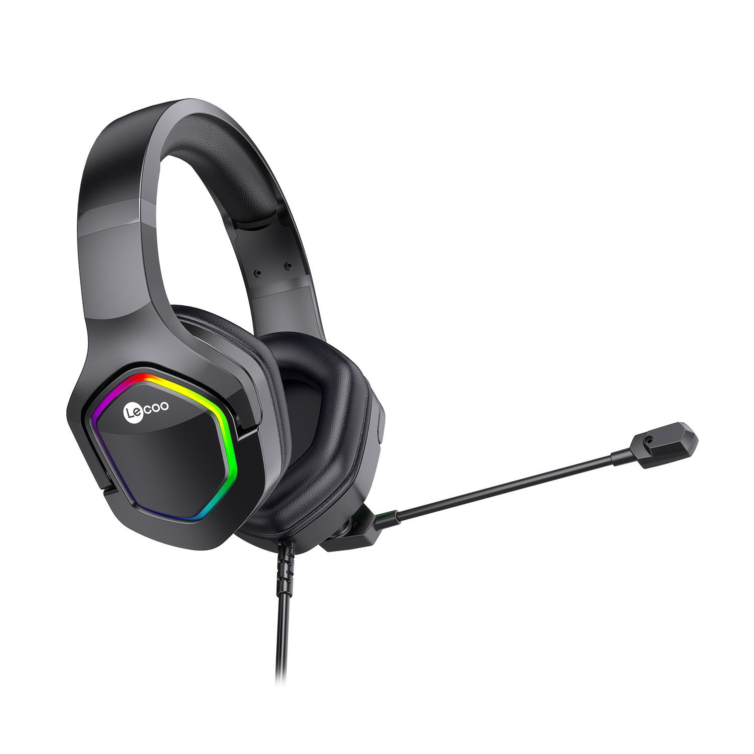 Kulaklıklarda RGB aydınlatmalı siyah oyuncu kulaklığı ve esnek mikrofon.