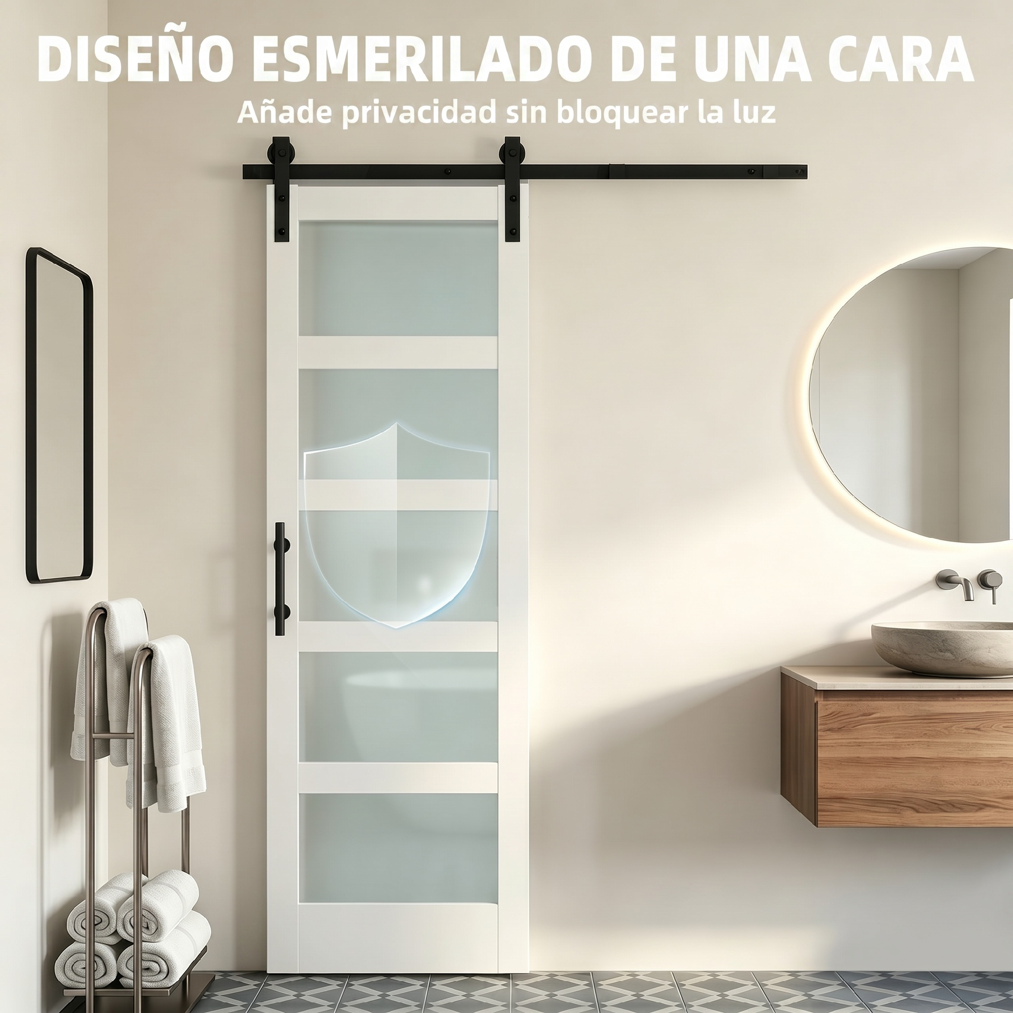 Baño con puerta corredera, espejo, toallero y lavabo.