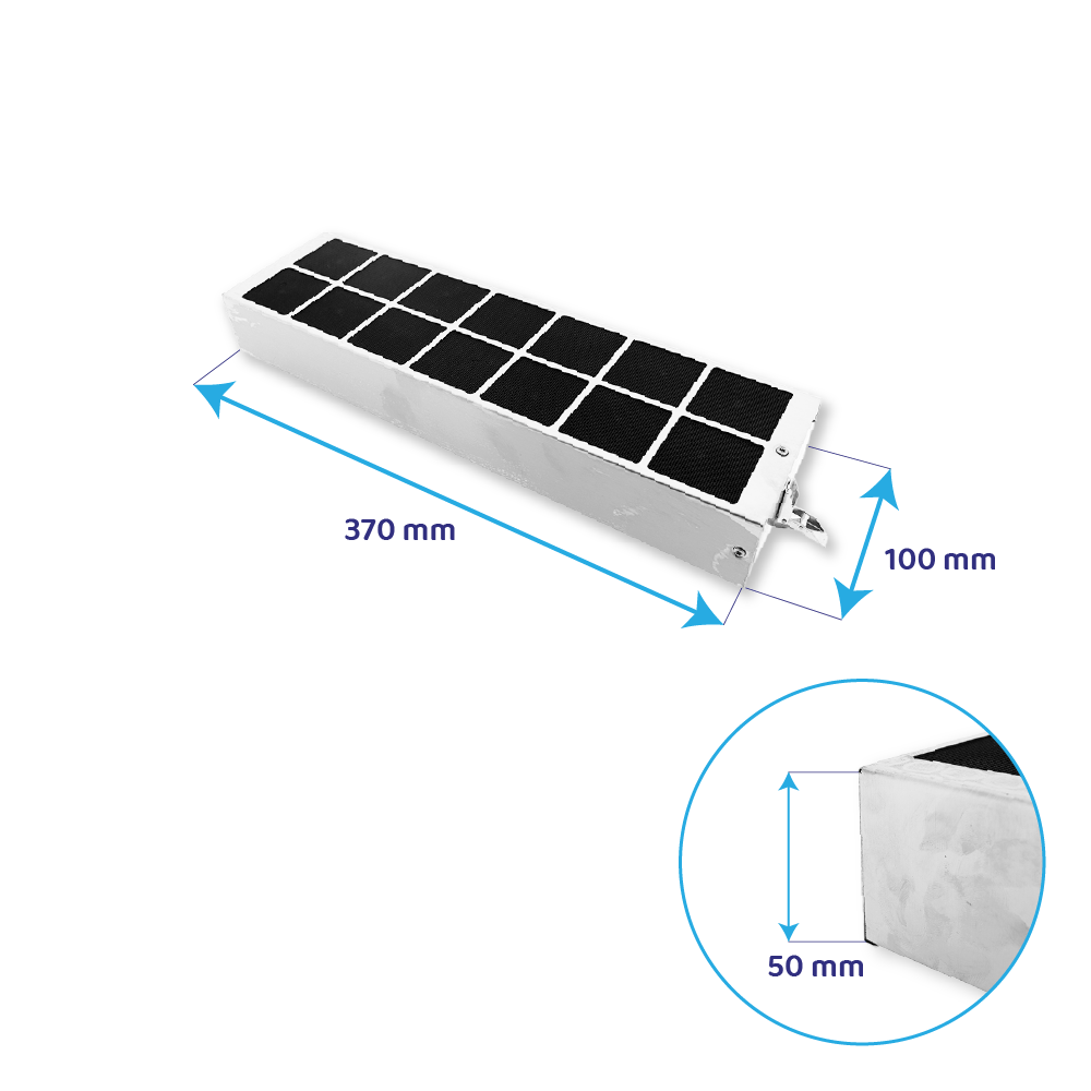 Un oggetto rettangolare con 16 quadrati neri in cima, lungo 370 mm, alto 100 mm.