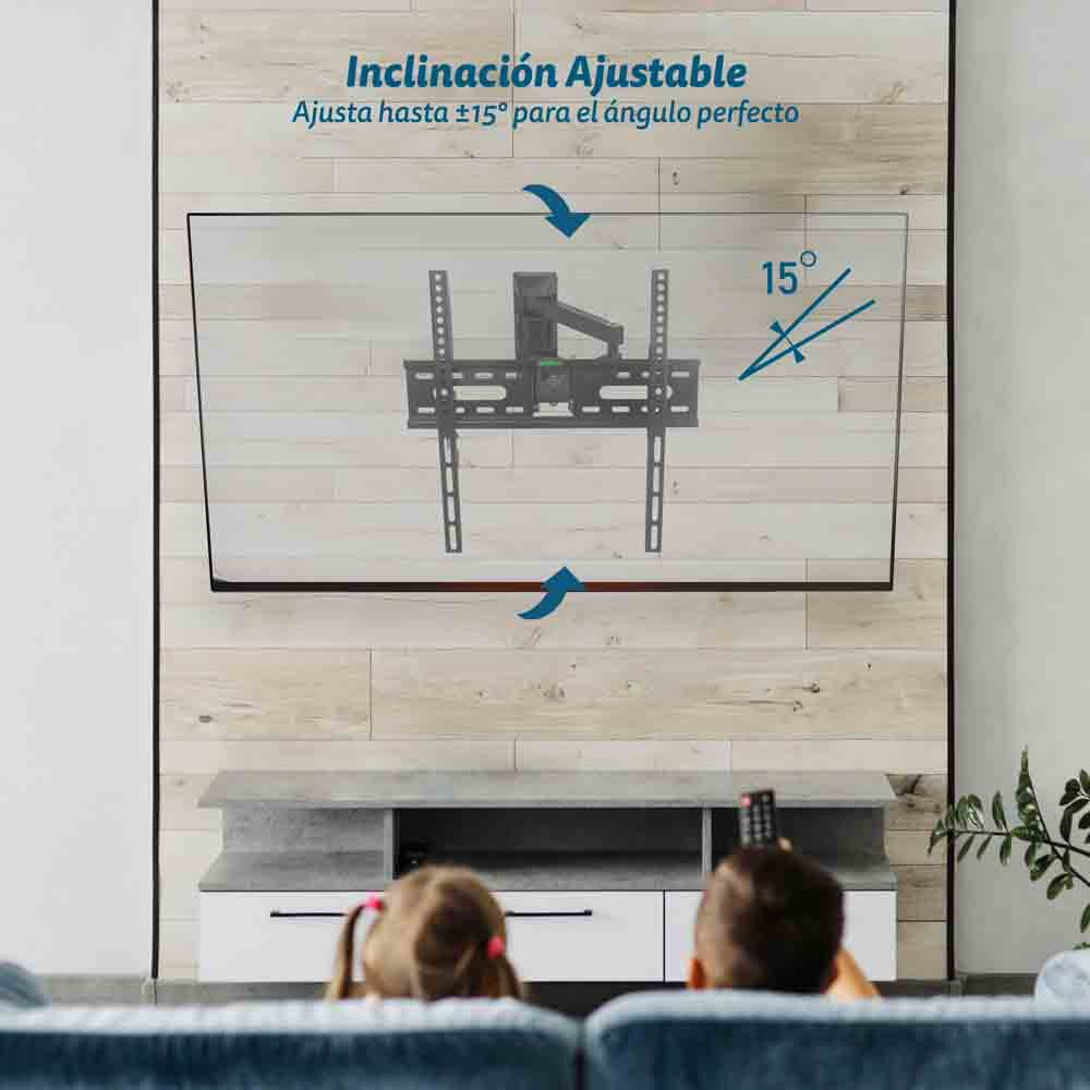 Soporte TV negro en pared de madera, dos niños sentados delante.