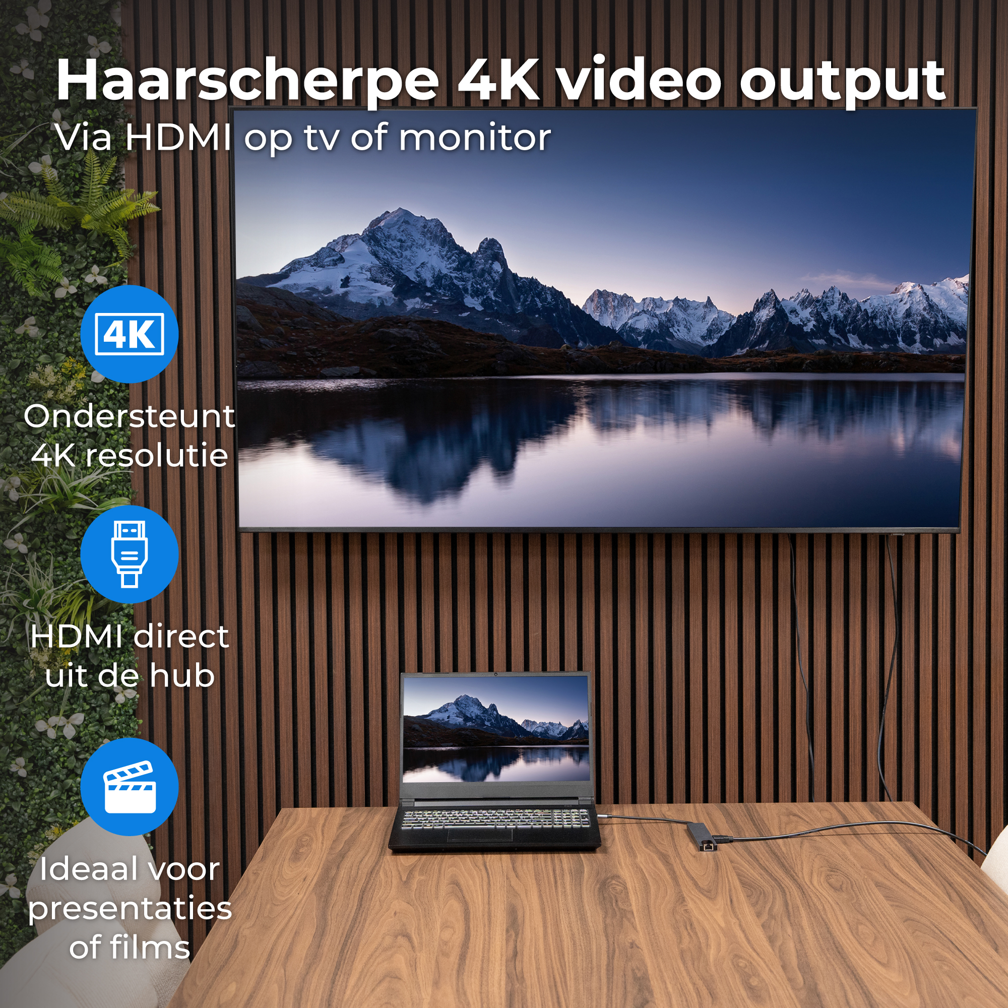 Laptop verbonden met 4K-scherm via HDMI-hub, toont scherpe video-uitvoer.
