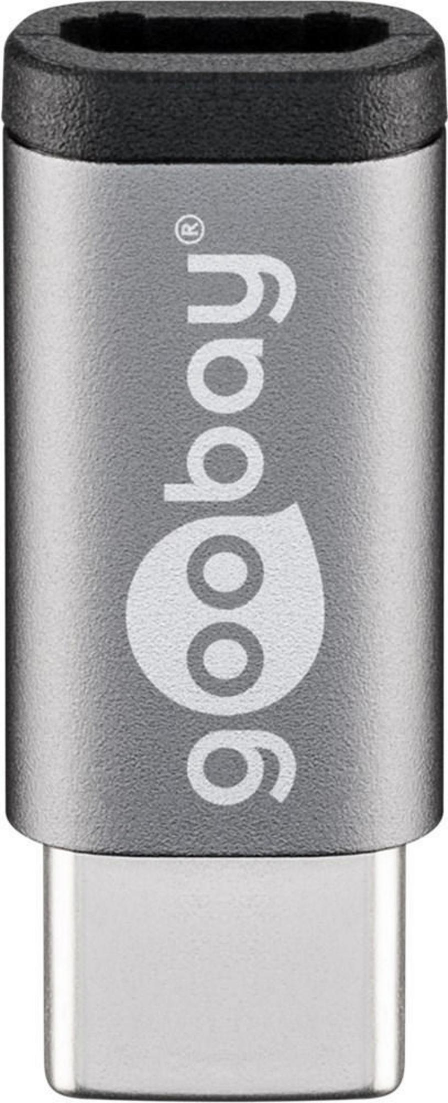 Ein silberner USB-C-Adapter mit schwarzem oberen Rand und weißem Goobay-Logo.