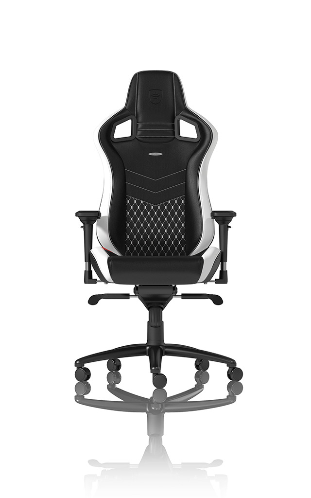 Un fauteuil gamer noir et blanc avec logo et assise matelassée.