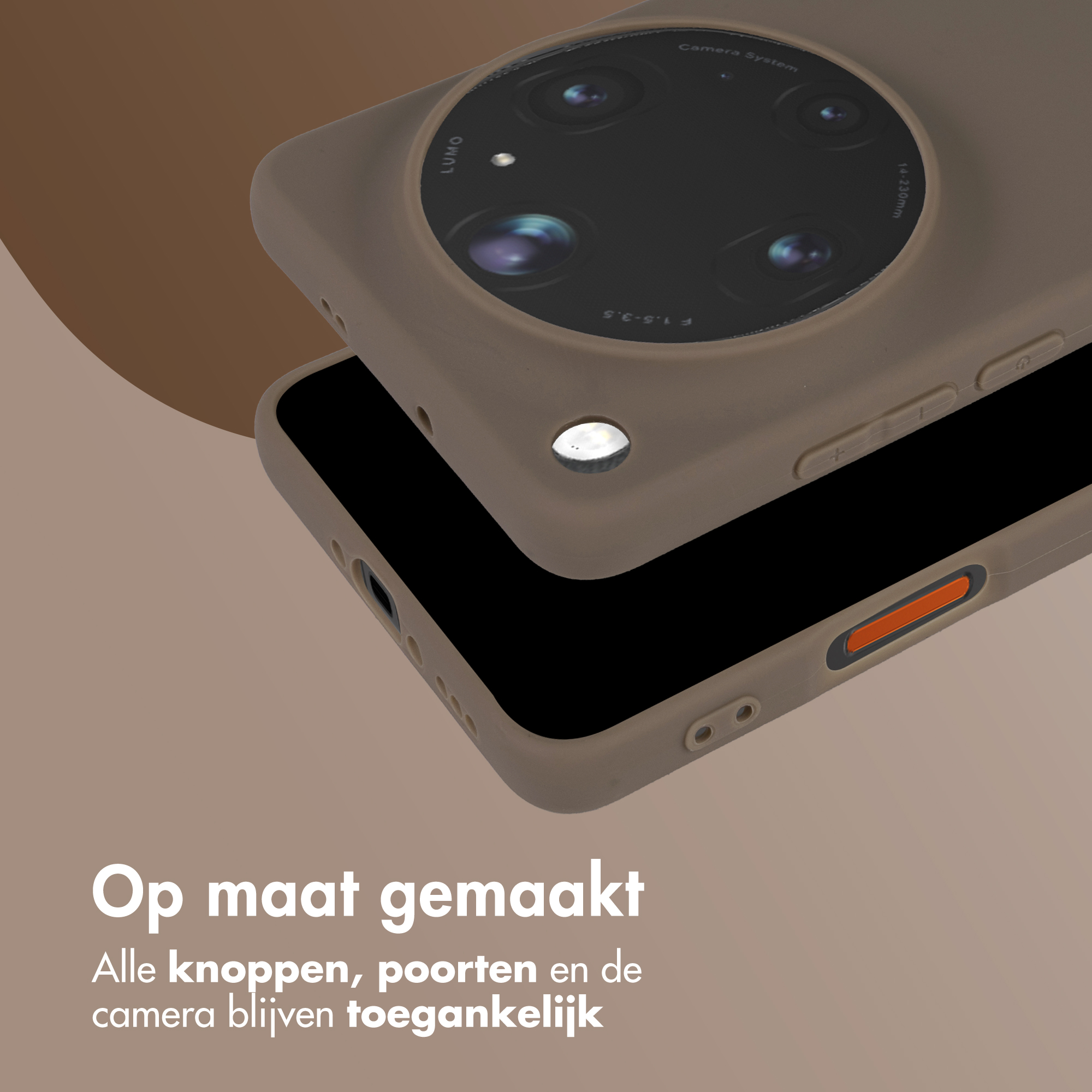 Une coque de téléphone marron avec des objectifs et des boutons. Texte en néerlandais.