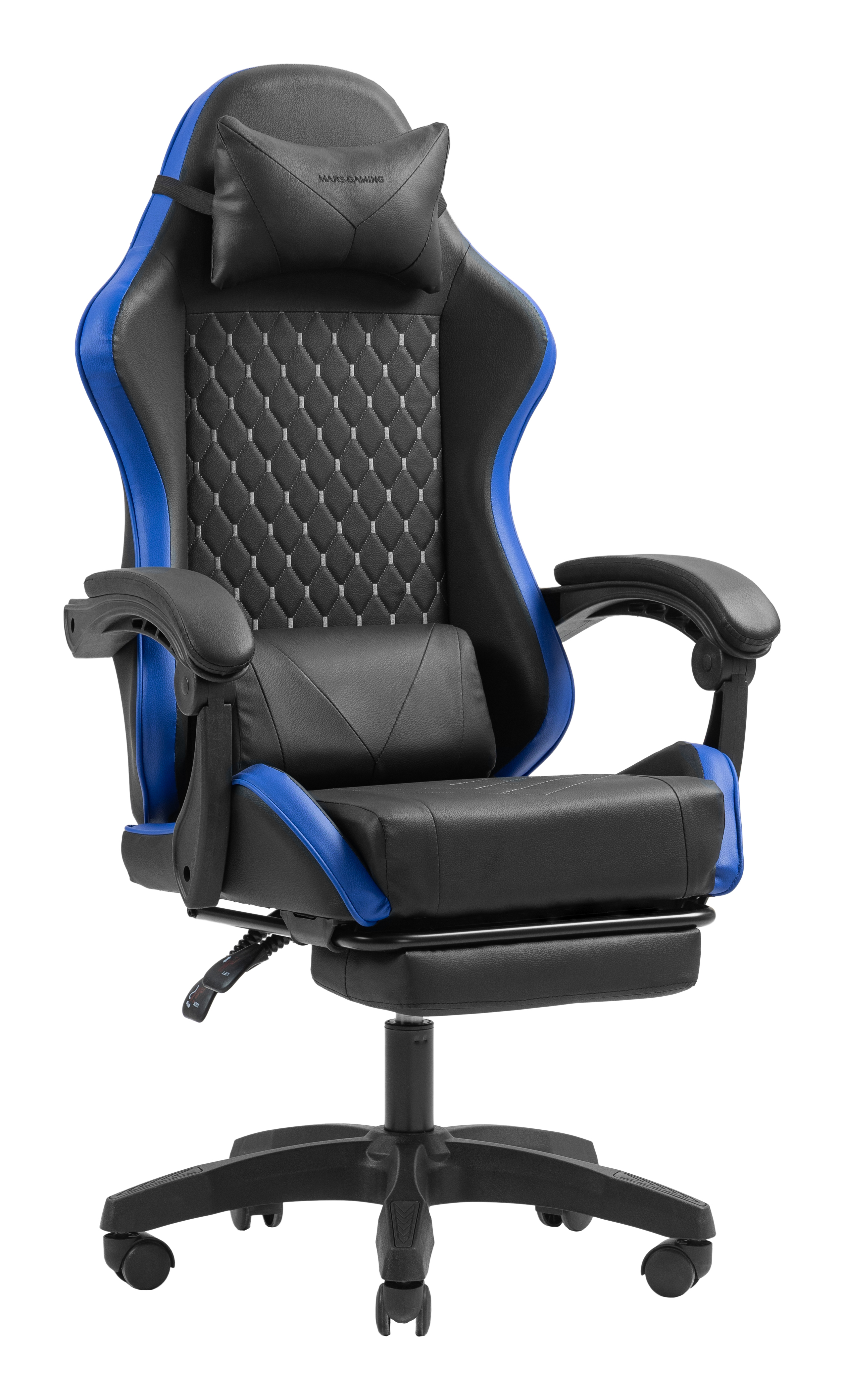 Schwarzer und blauer Gaming-Stuhl mit Kopfstütze und Lendenkissen auf weißem Grund.