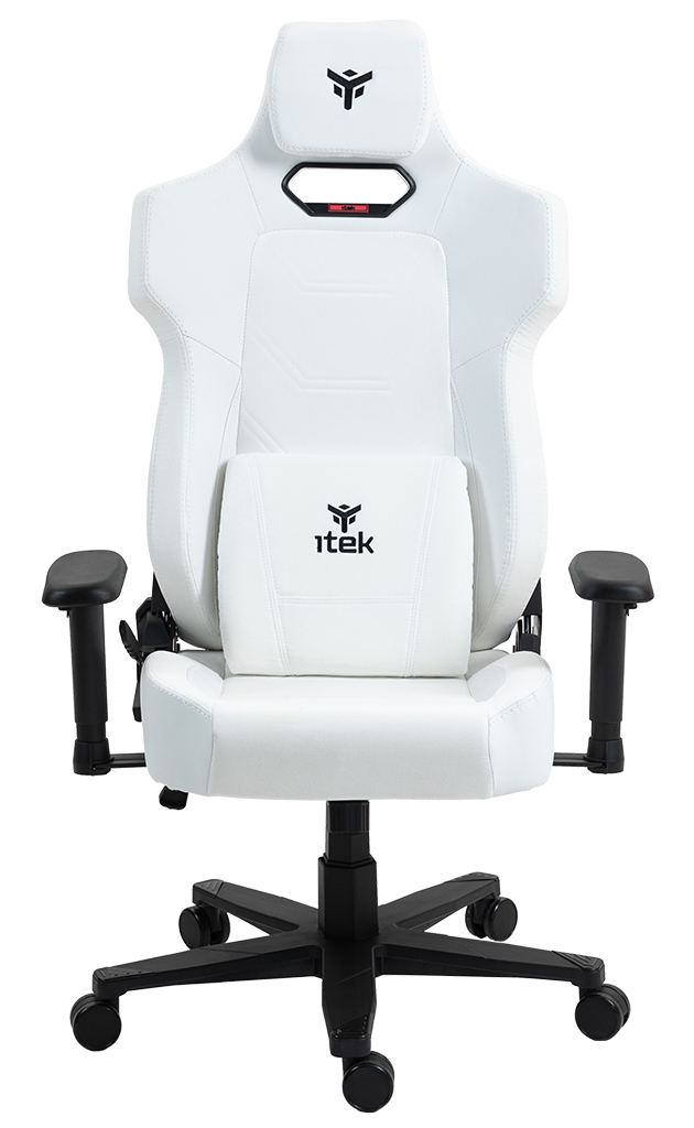 Una sedia da gaming bianca con accenti neri e ruote.